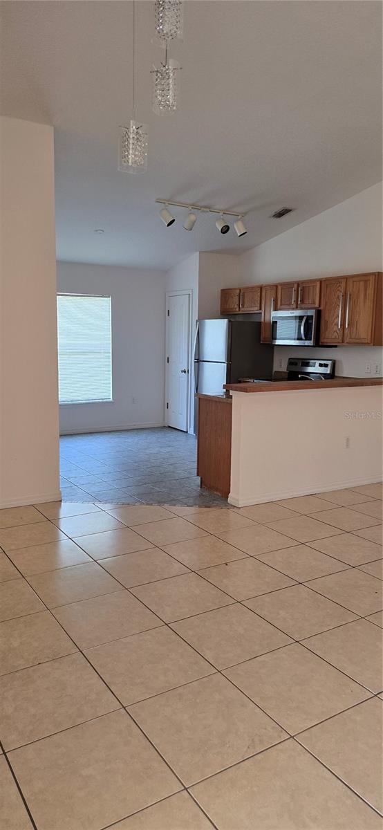 120 Reserve Drive, FL
