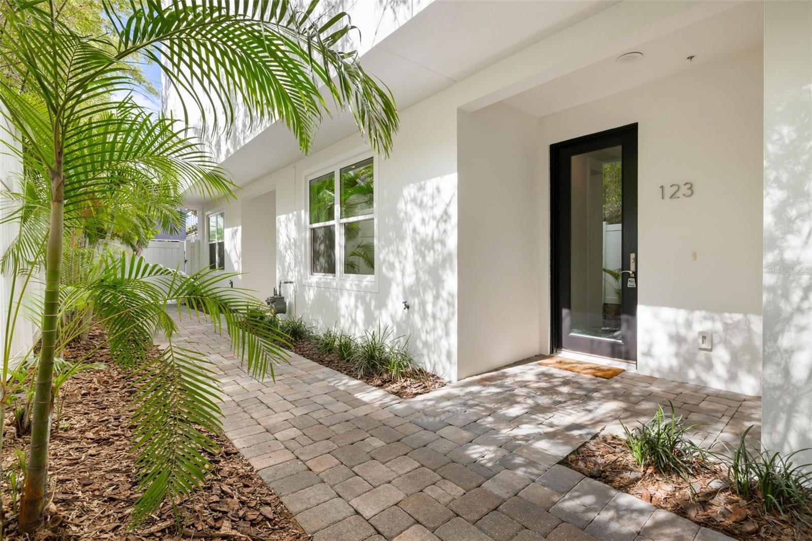 123 5th Avenue, FL