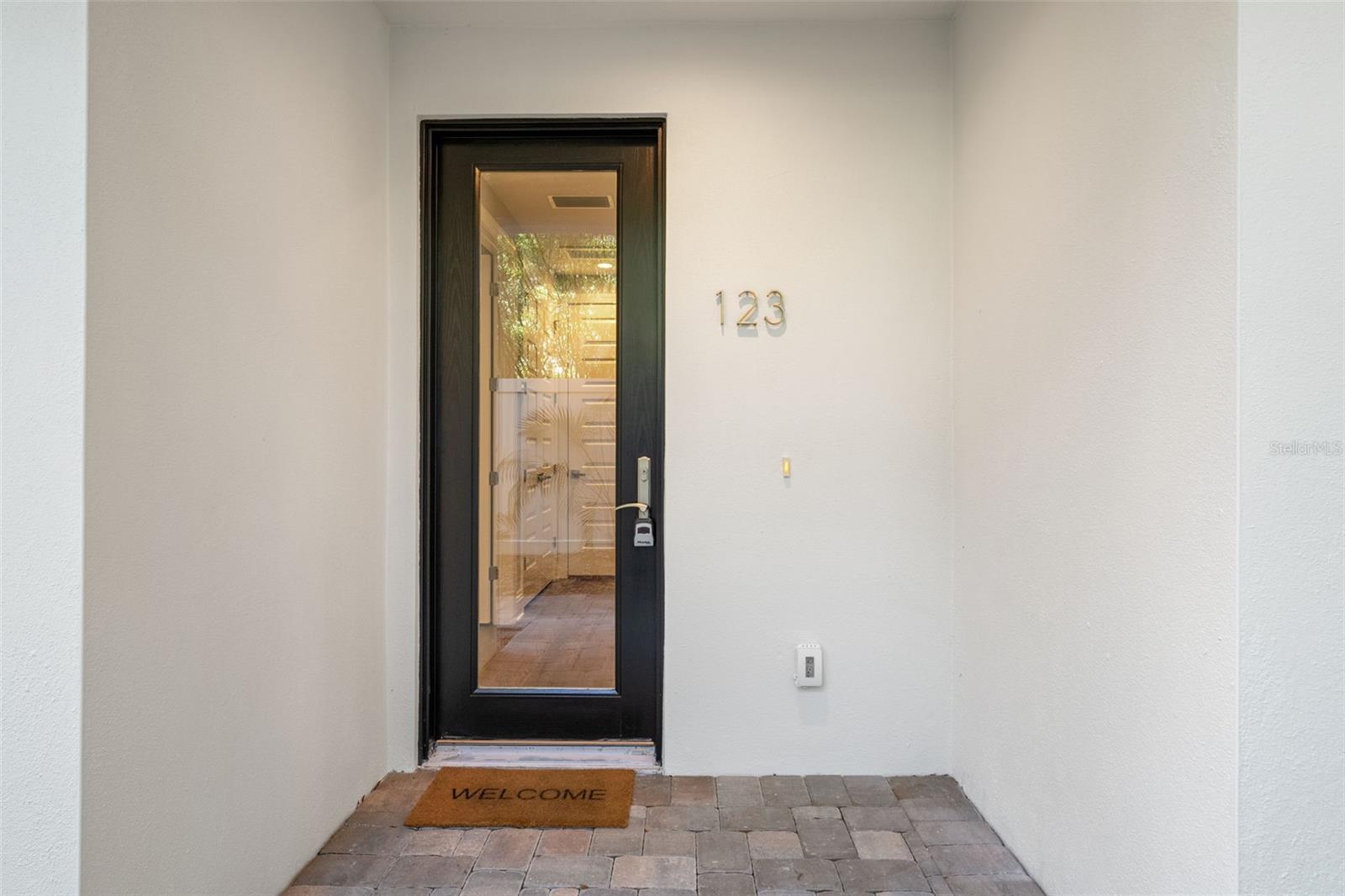 123 5th Avenue, FL