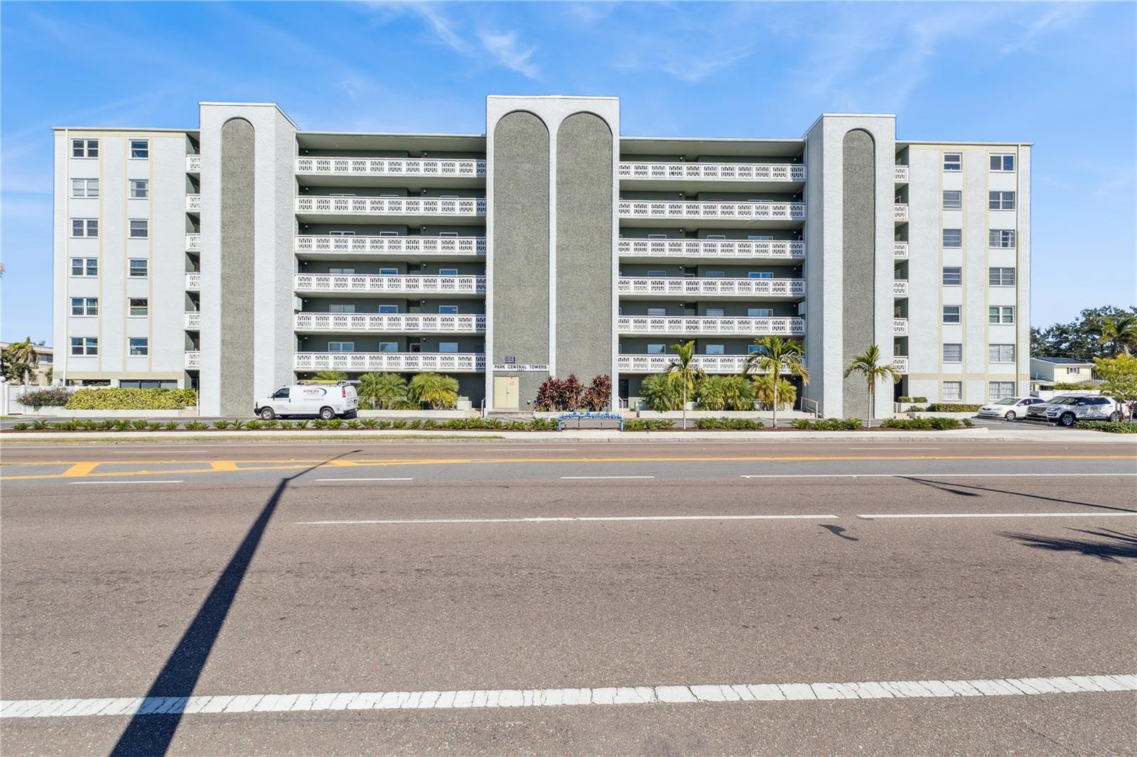 ST PETERSBURG, FL