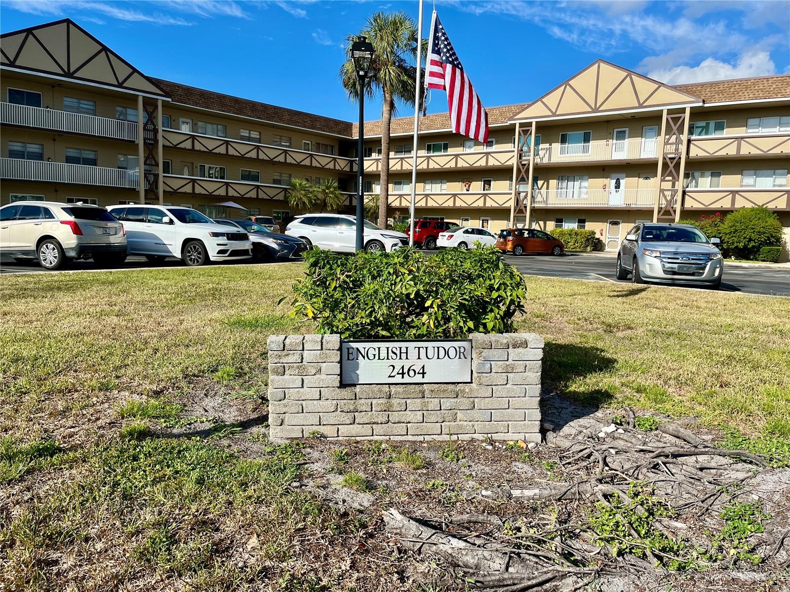 2464 Australia Way, FL