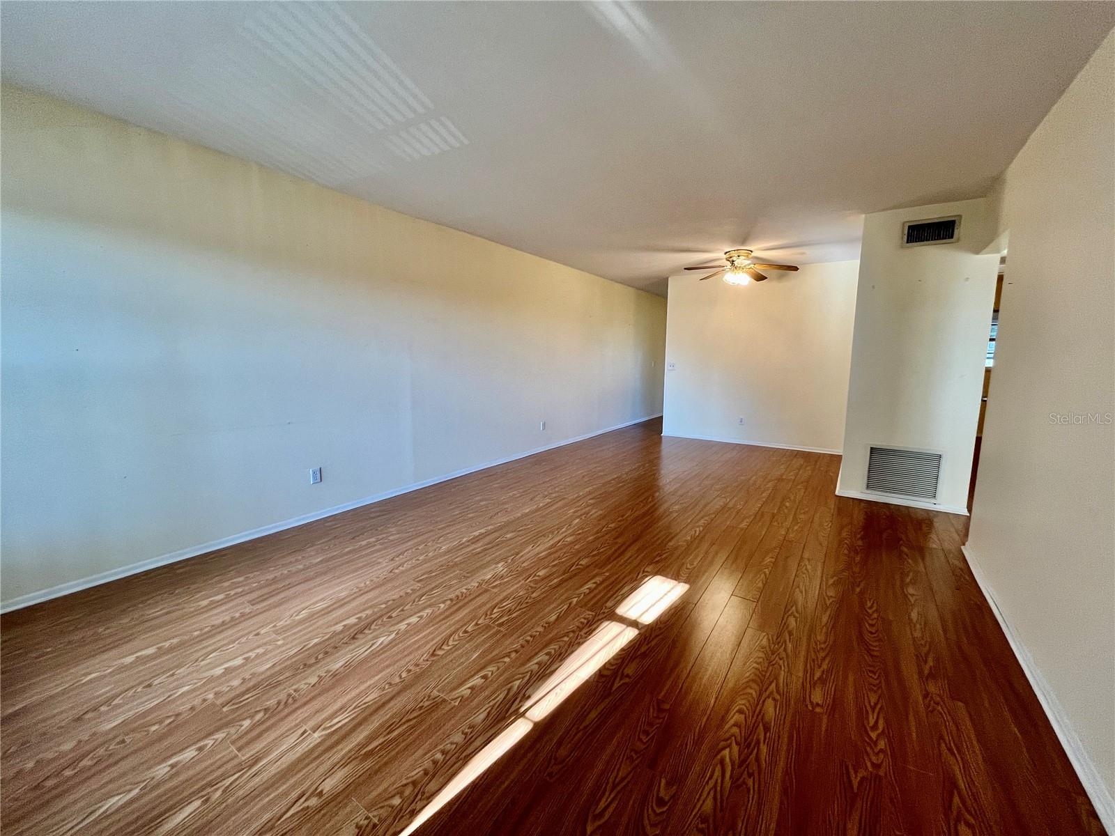 2464 Australia Way, FL