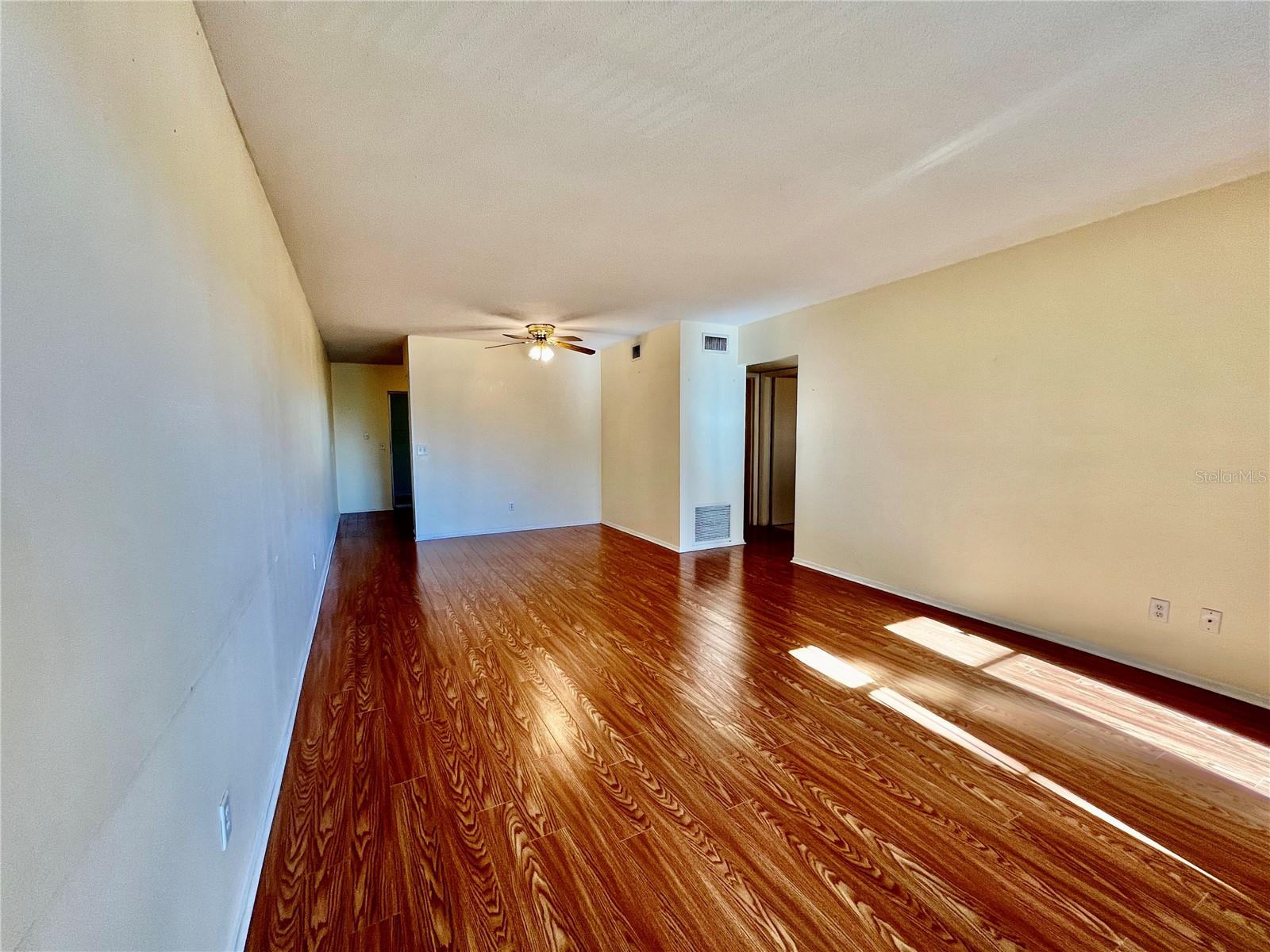 2464 Australia Way, FL