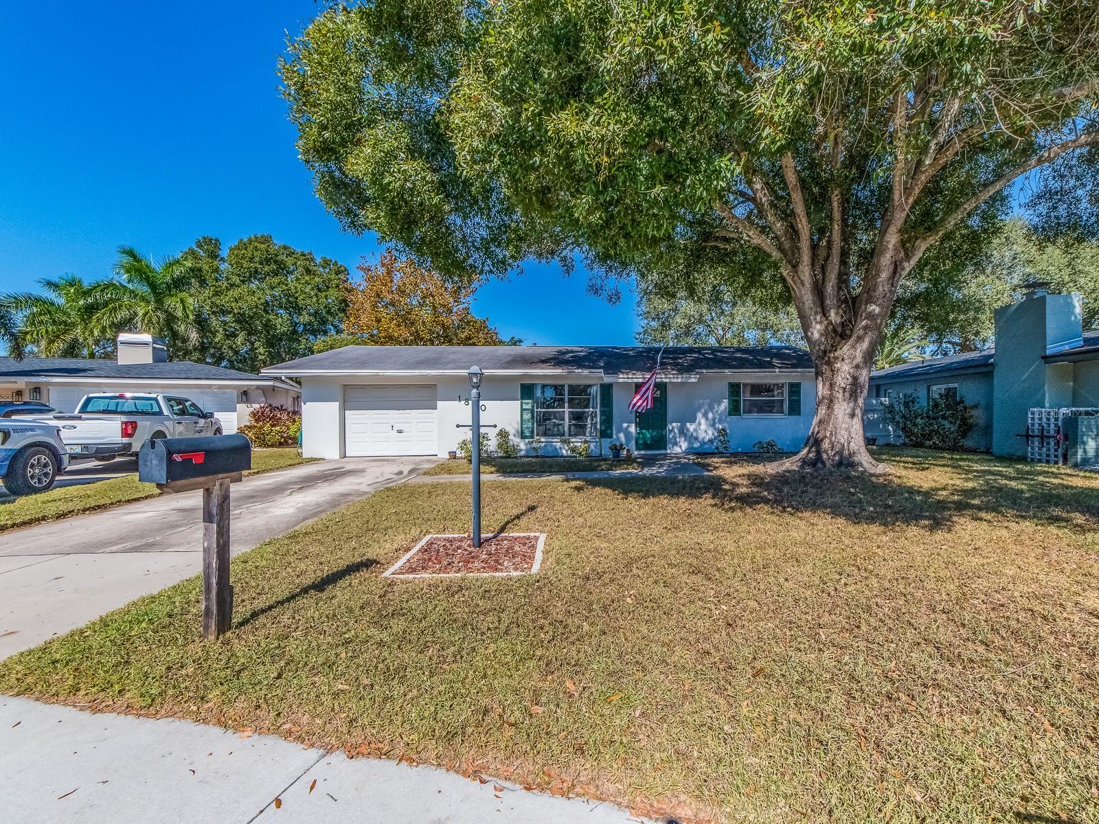 1820 Driftwood Circle, FL