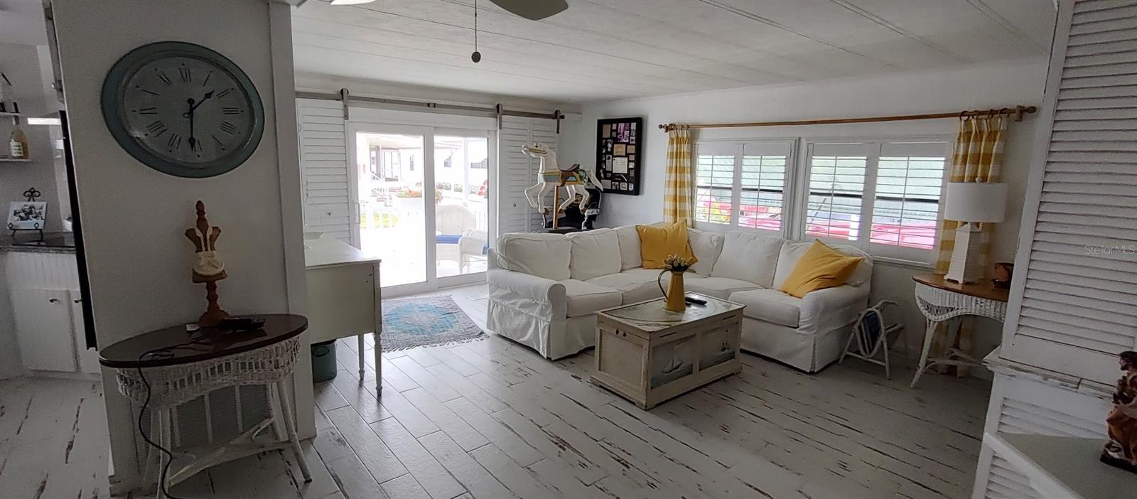 123 Dolphin Drive, FL