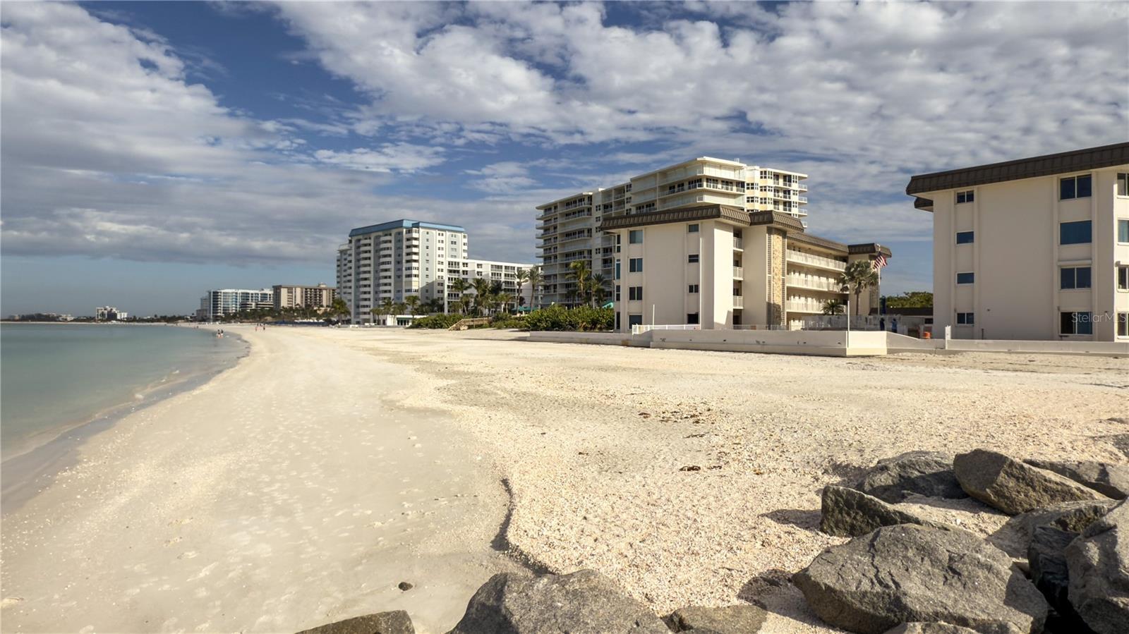 1900 Benjamin Franklin Drive, FL