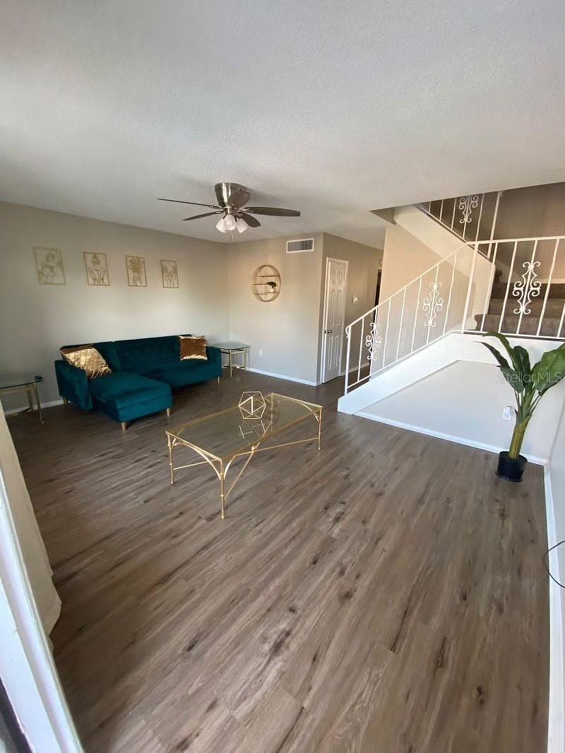6060 Village Circle, FL