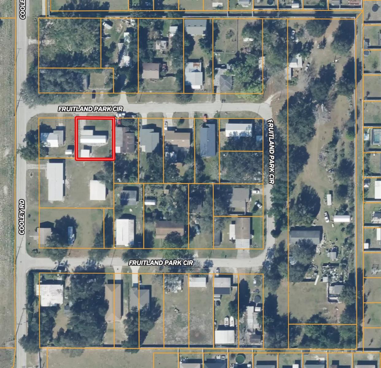 1821 Fruitland Park Circle, FL