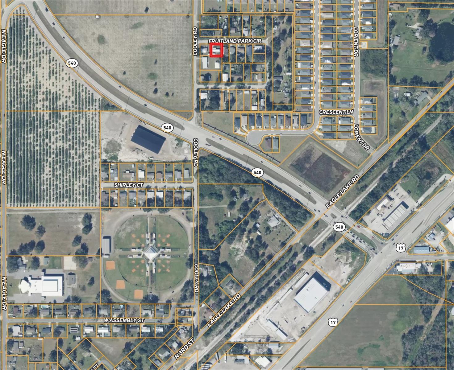 1821 Fruitland Park Circle, FL
