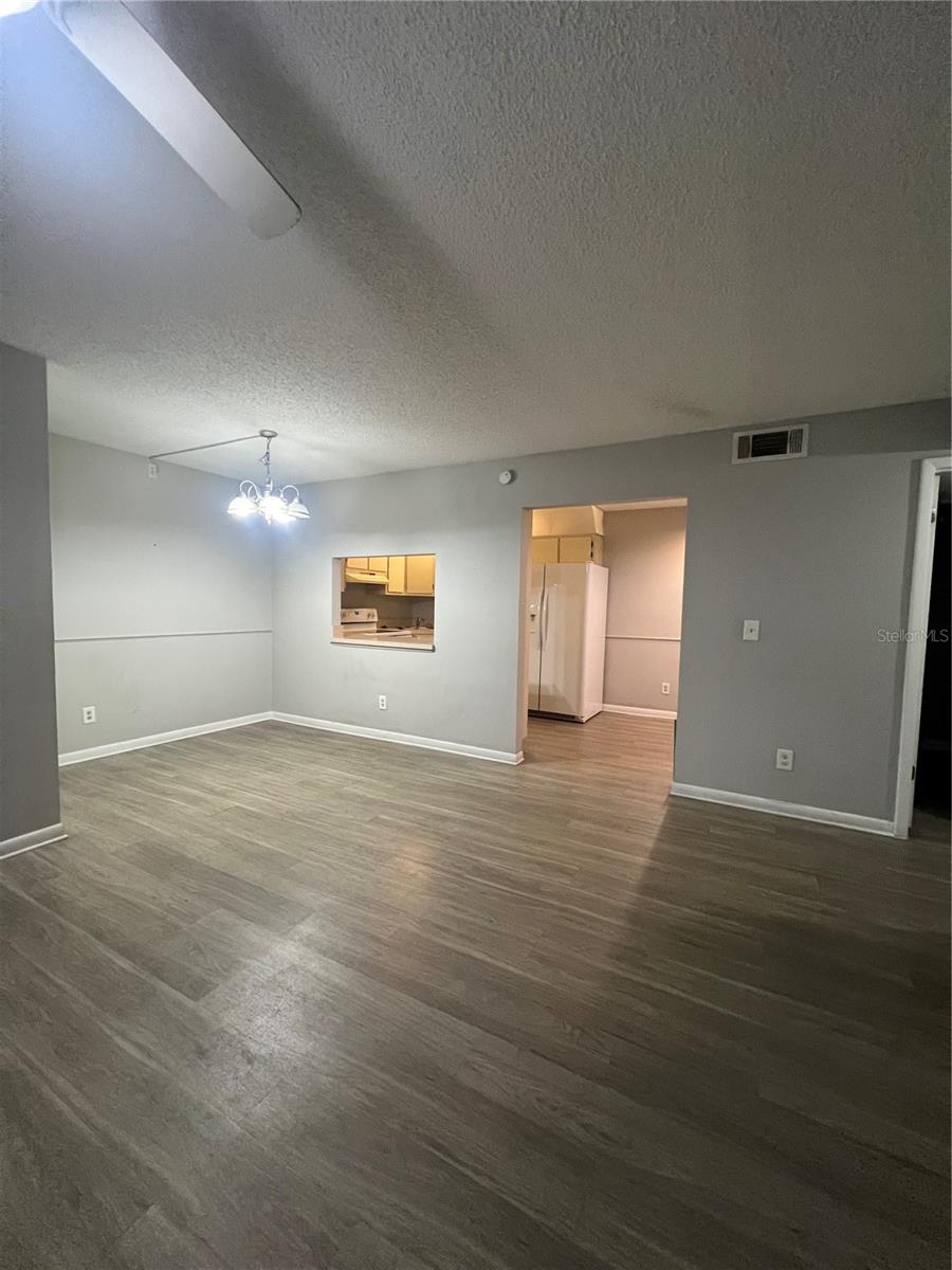 1512 Pine Ridge Circle, FL