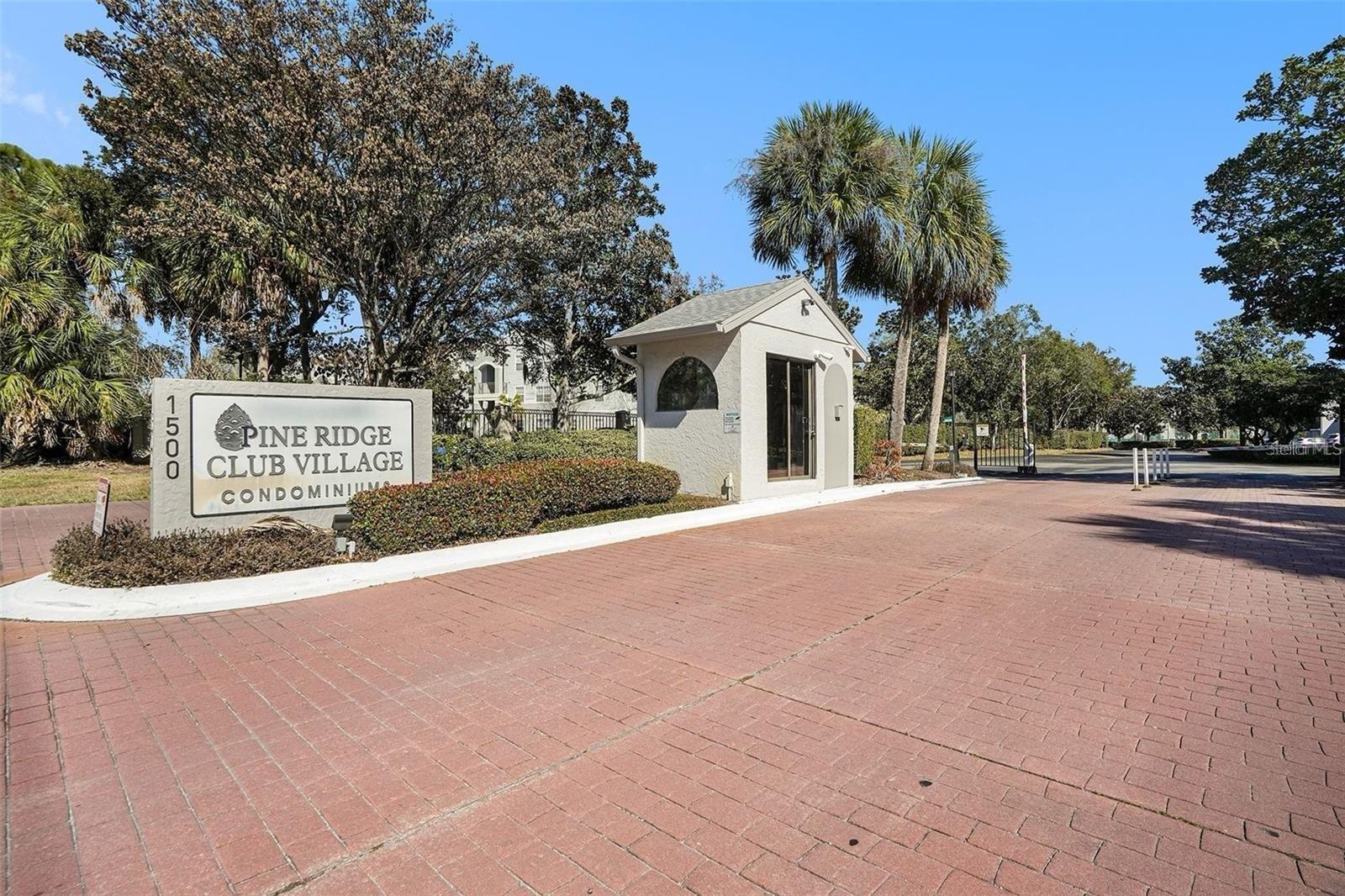 1512 Pine Ridge Circle, FL