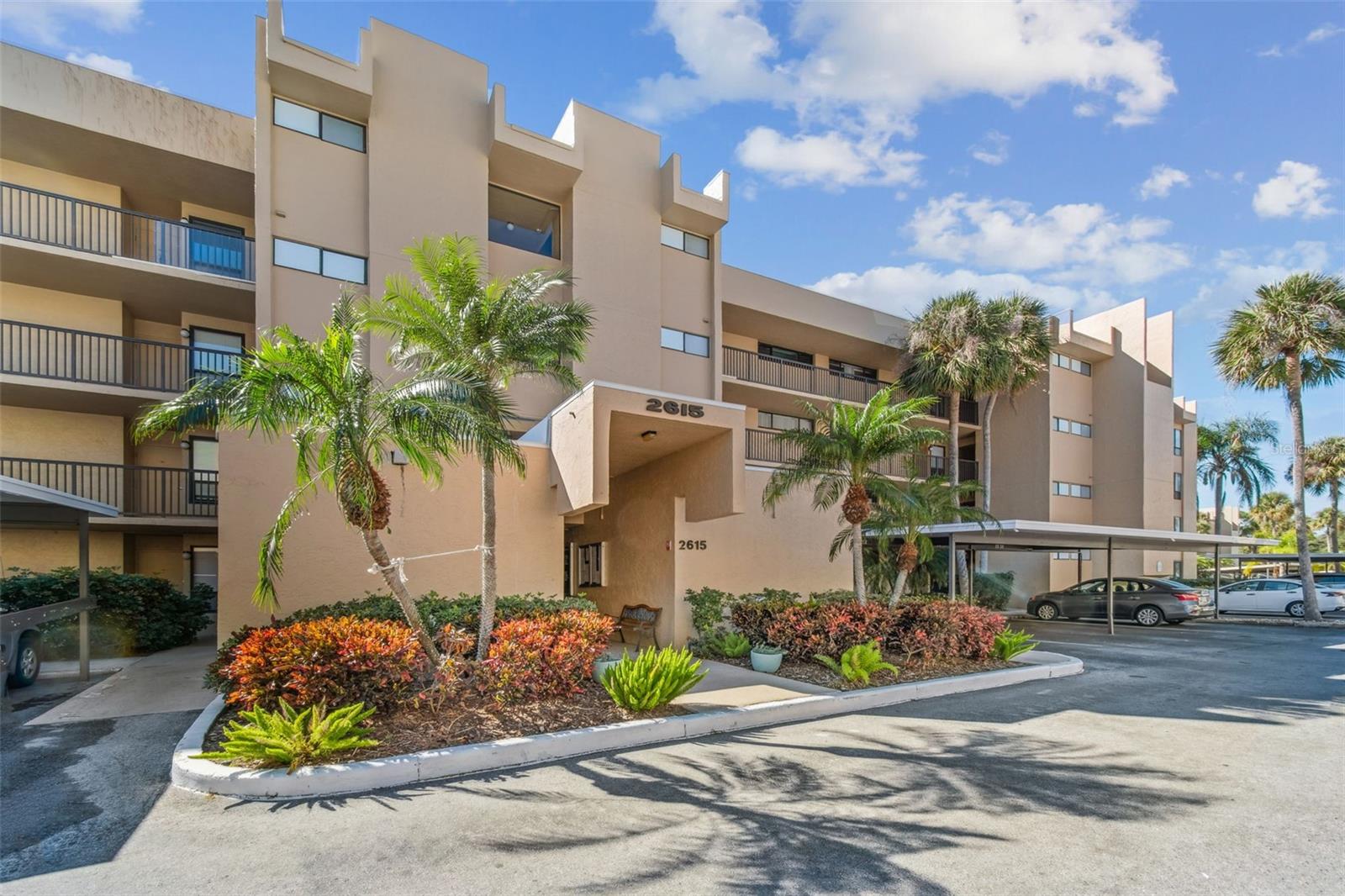 2615 Cove Cay Drive, FL