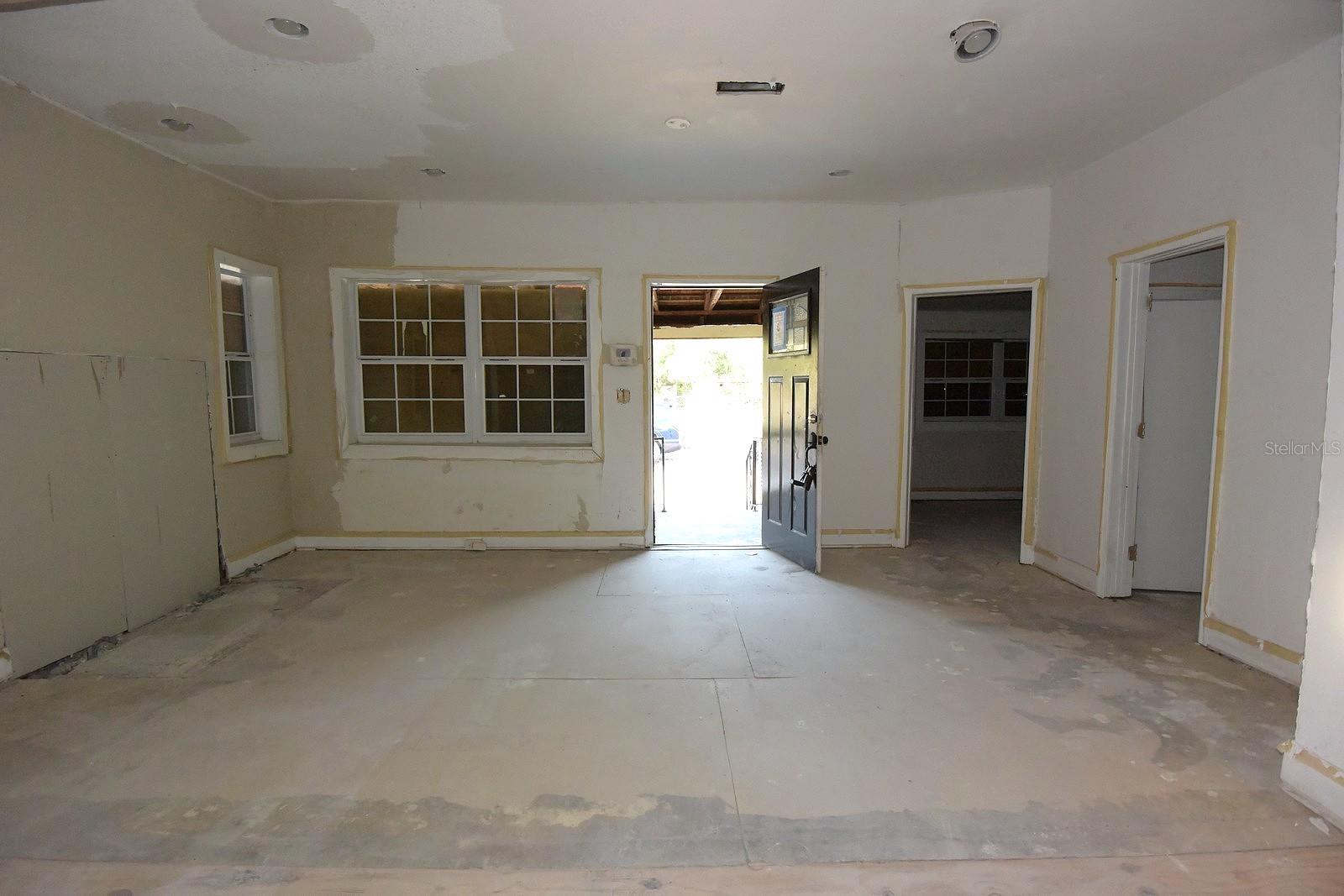 913 28th Avenue, FL