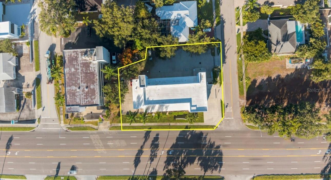 2426 Tamiami Trail, FL