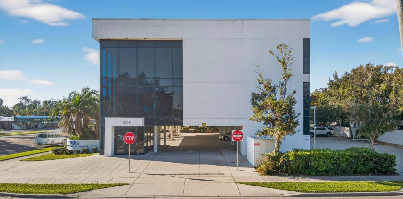 2426 Tamiami Trail, FL
