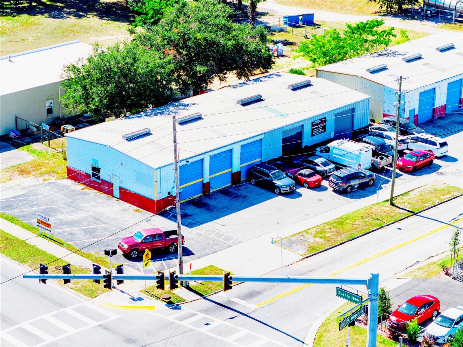 194 Dr J A Wiltshire Avenue, FL