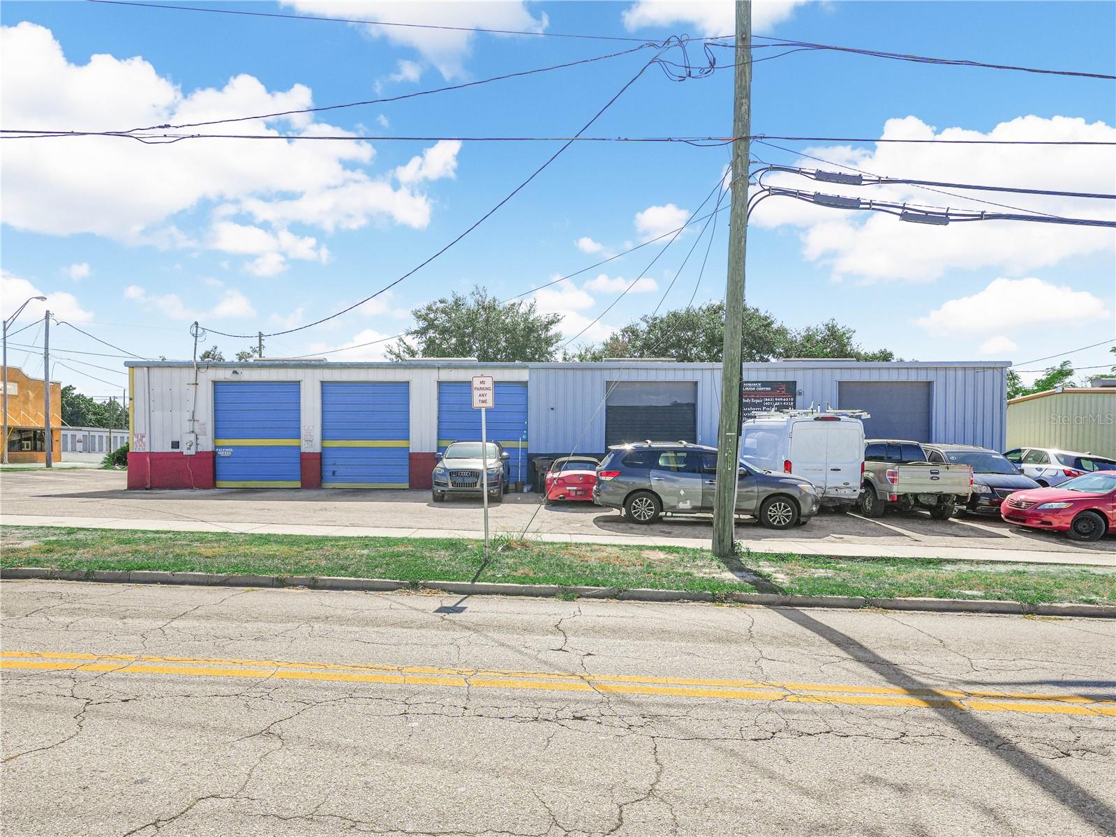 194 Dr J A Wiltshire Avenue, FL