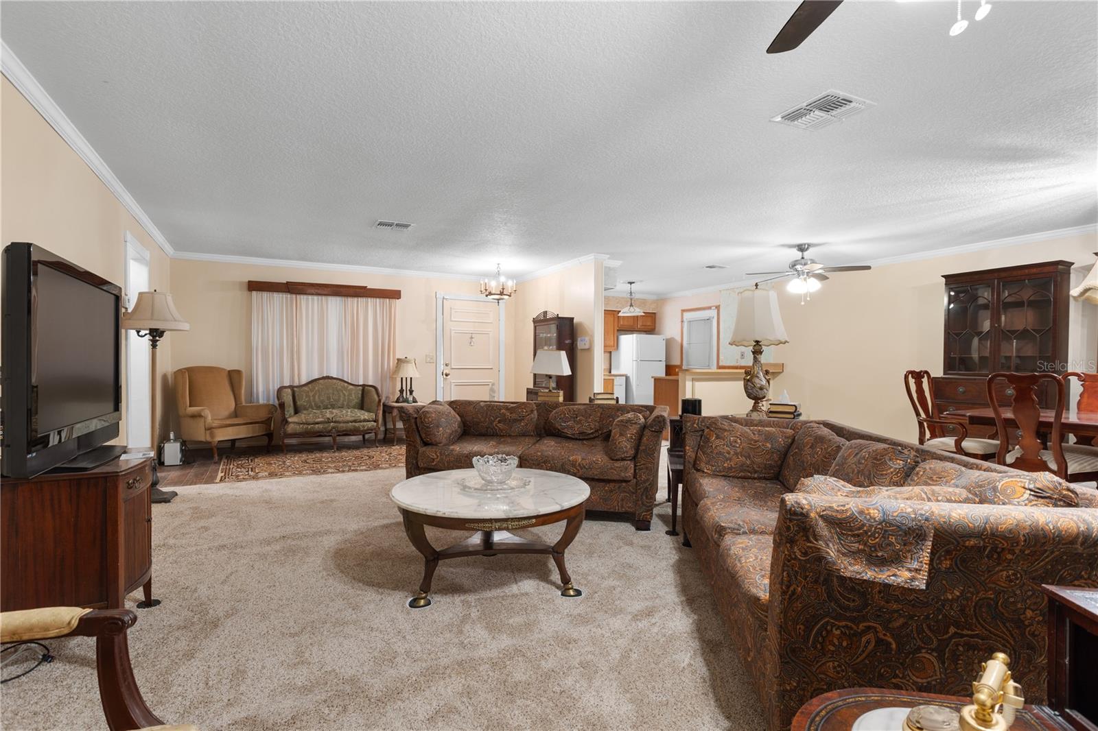 10105 Crown Court, FL