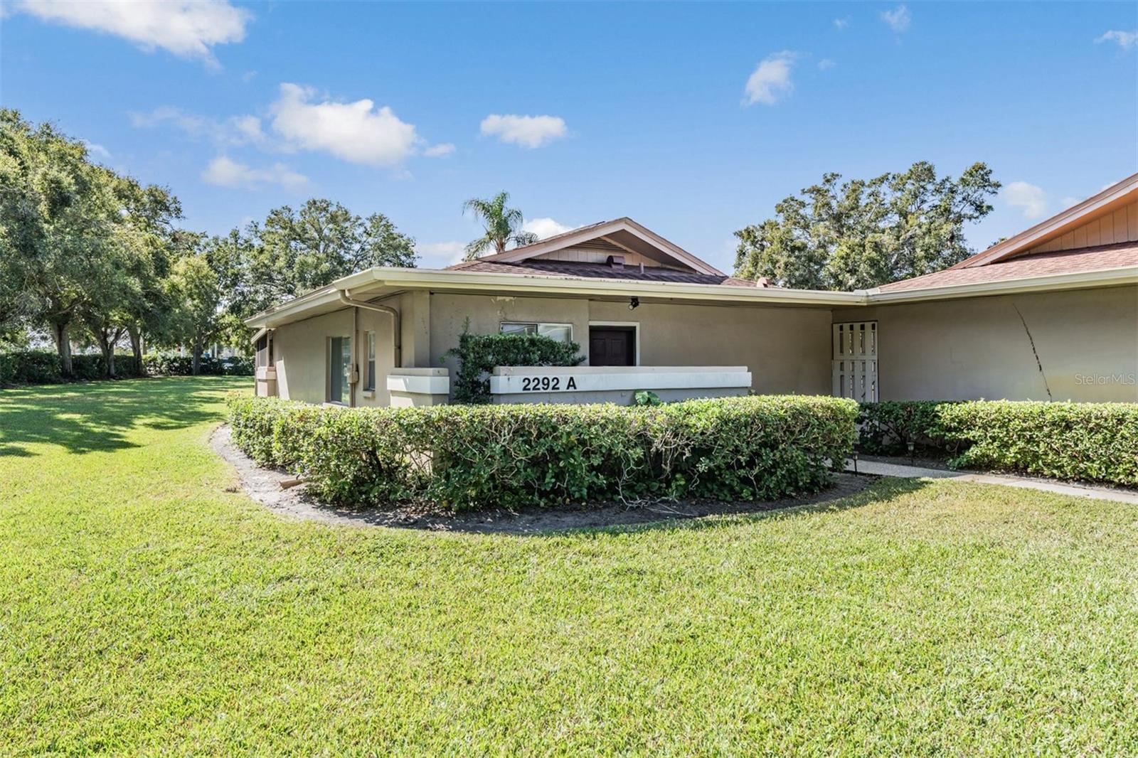 2292 Oak Neck Road, FL