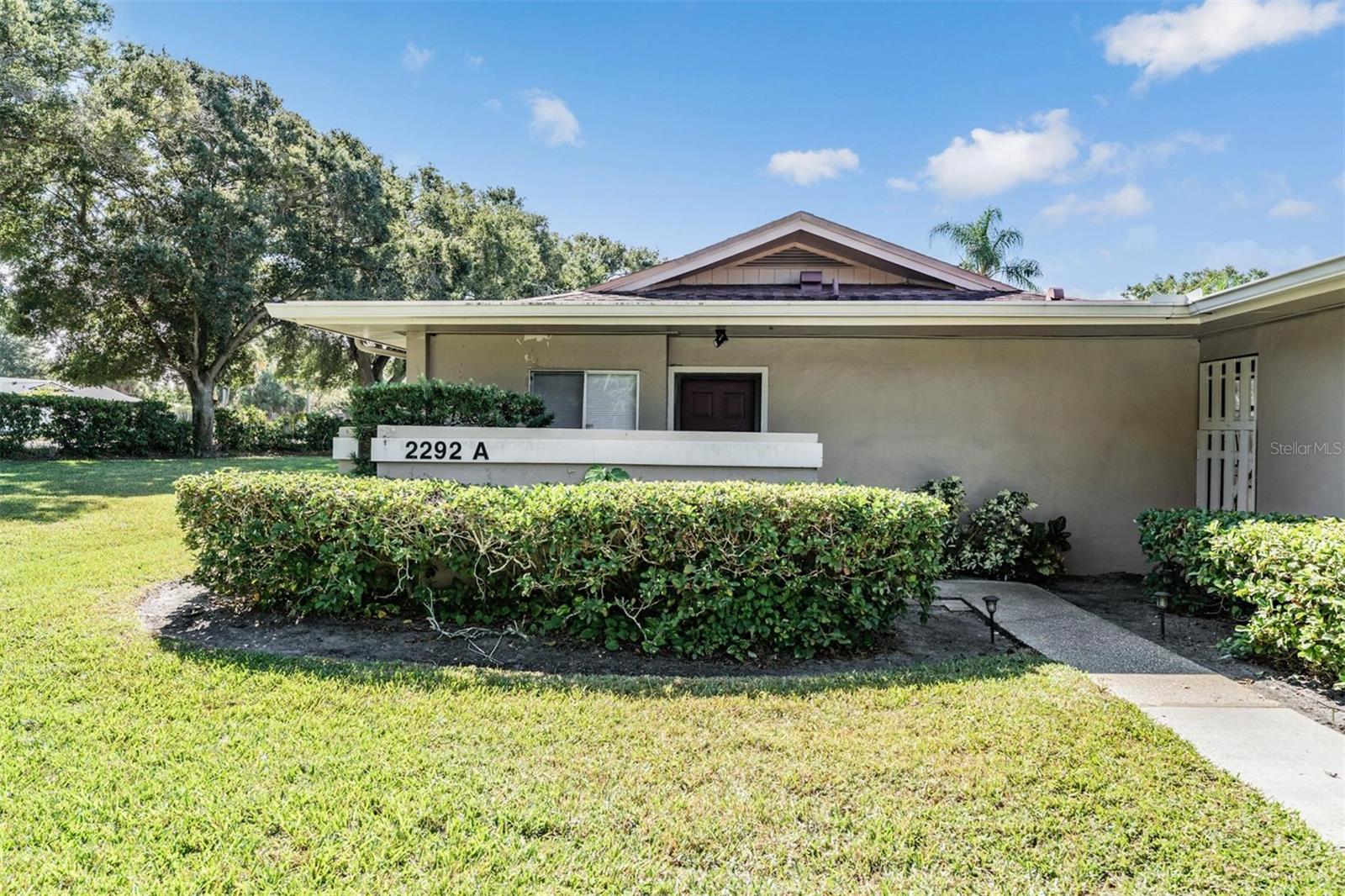 2292 Oak Neck Road, FL