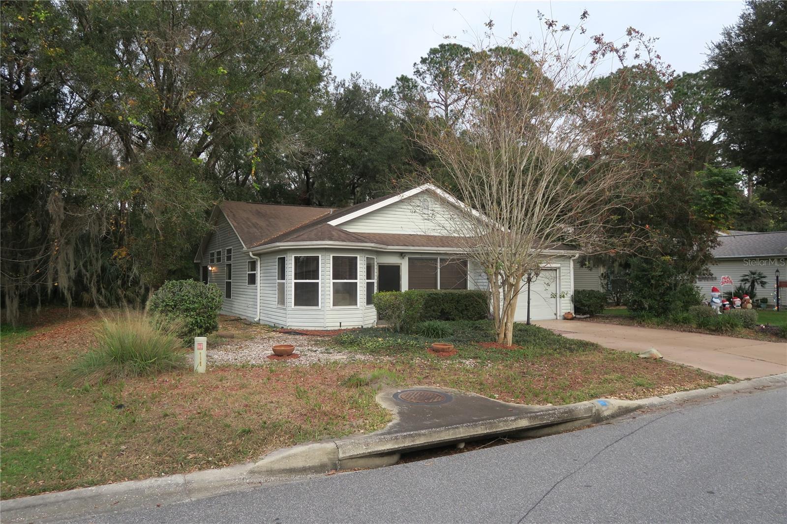 32512 Oak Park Drive, FL