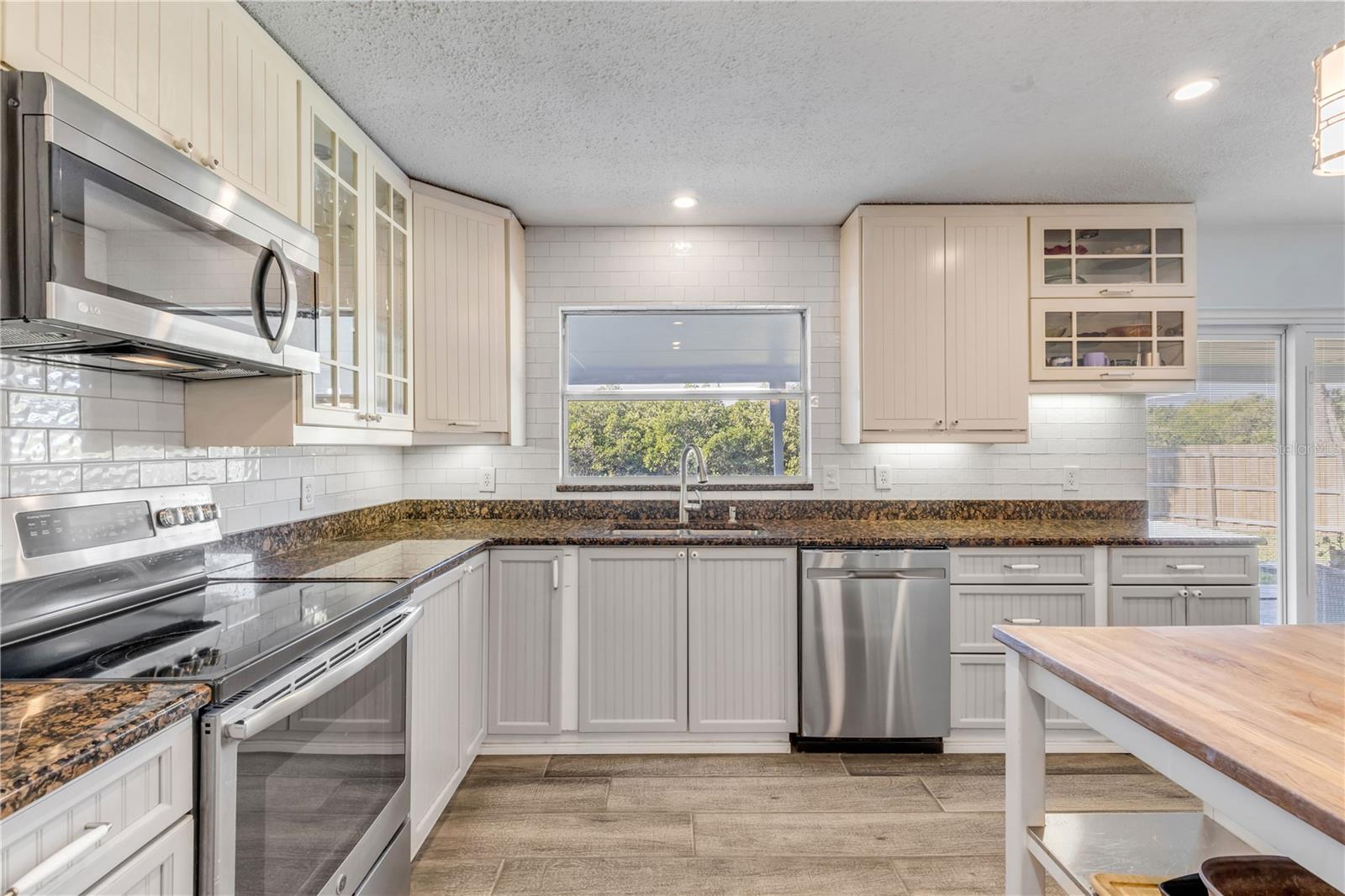 4602 Saxon Drive, FL