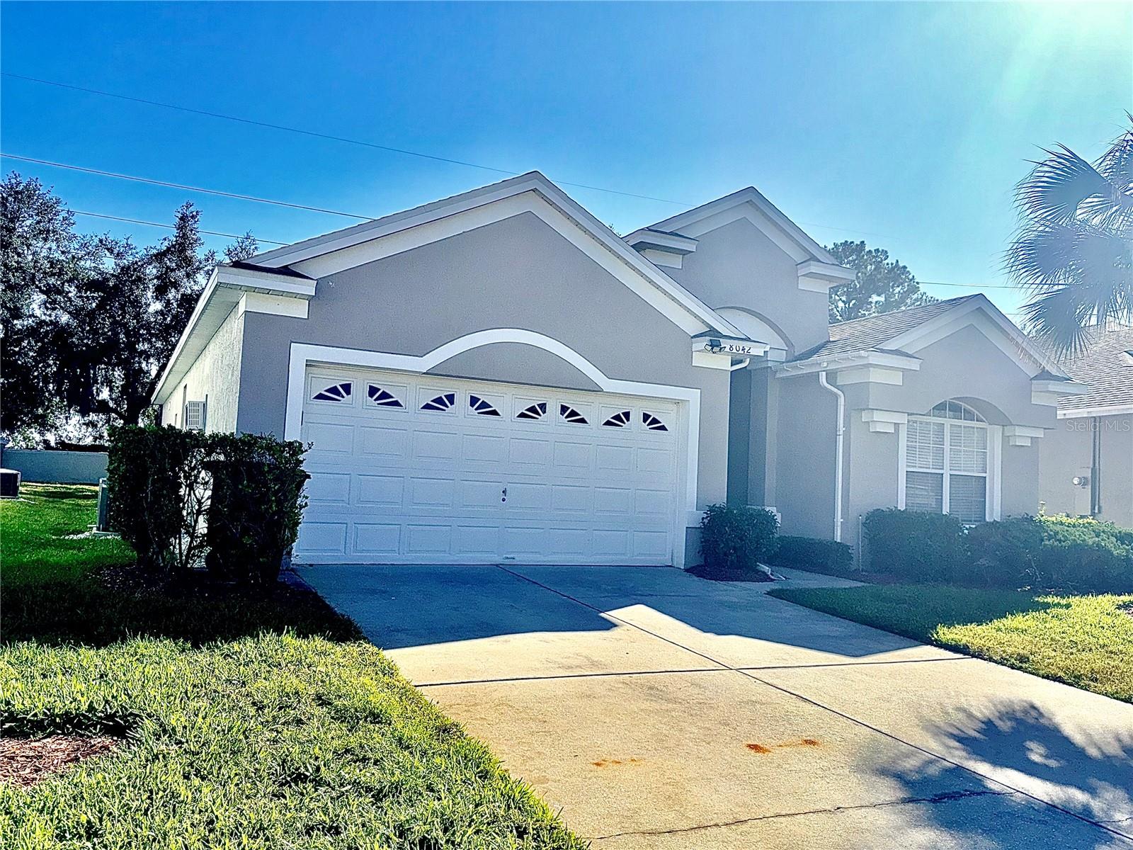 8042 King Palm Circle, FL