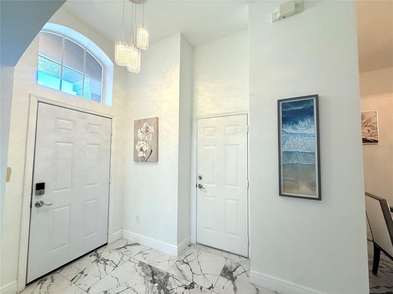 8042 King Palm Circle, FL