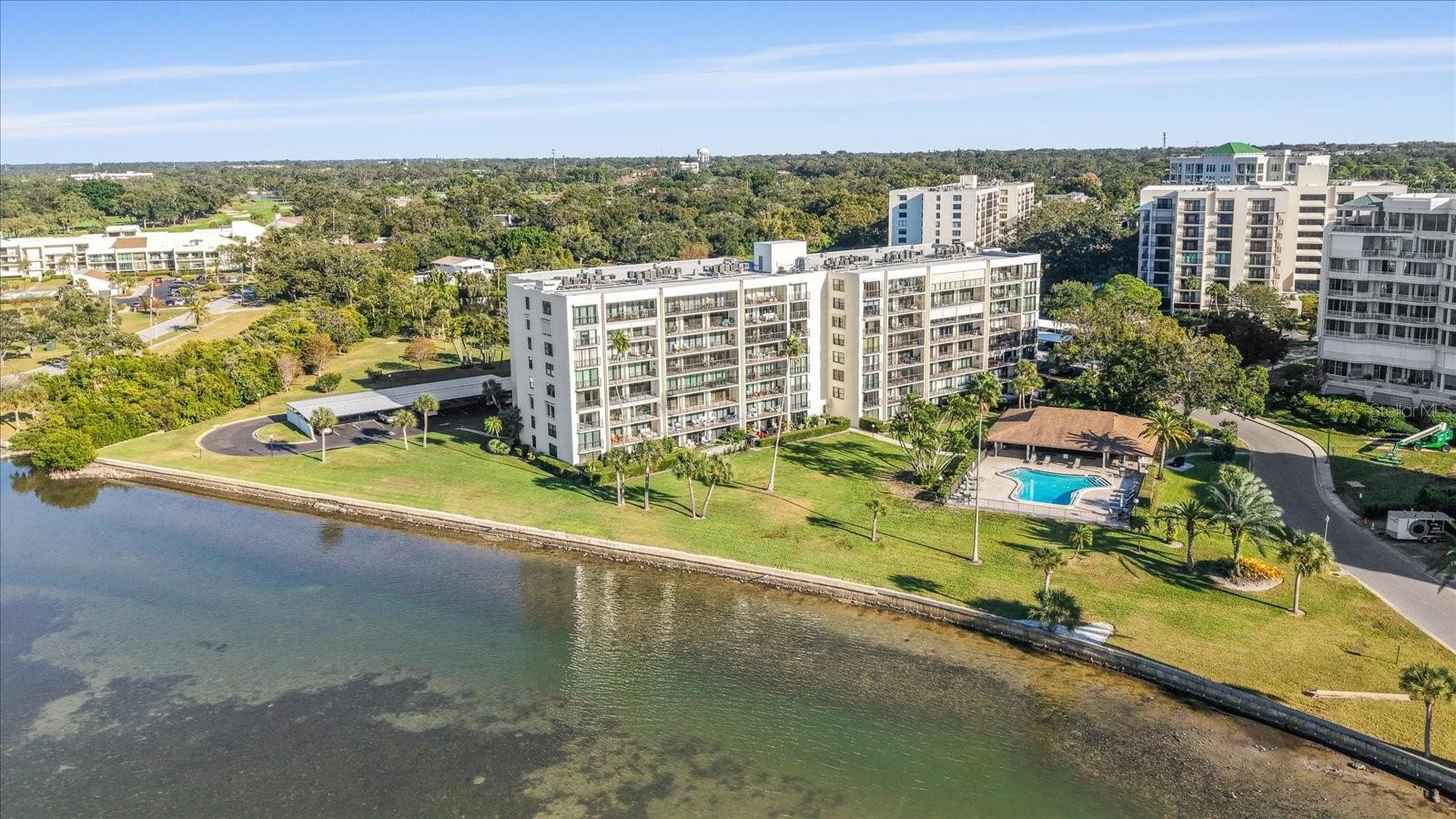 100 Oakmont Lane, FL