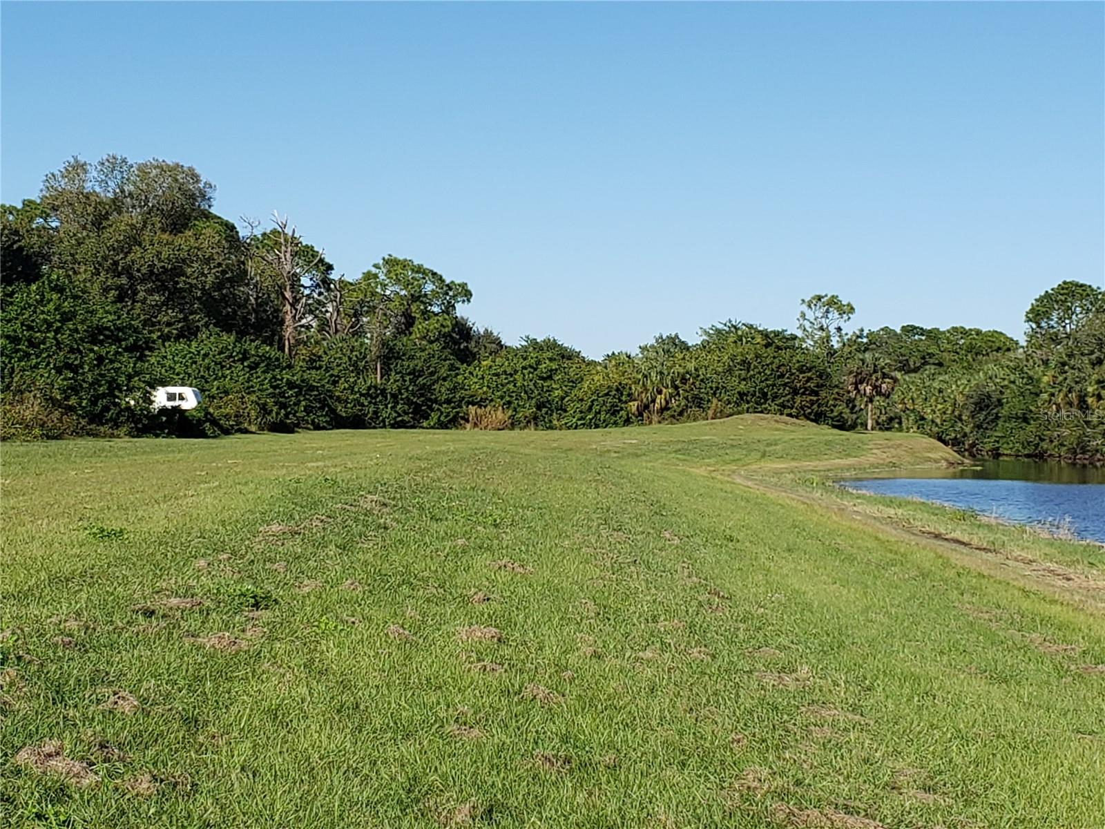 647 Naples, FL
