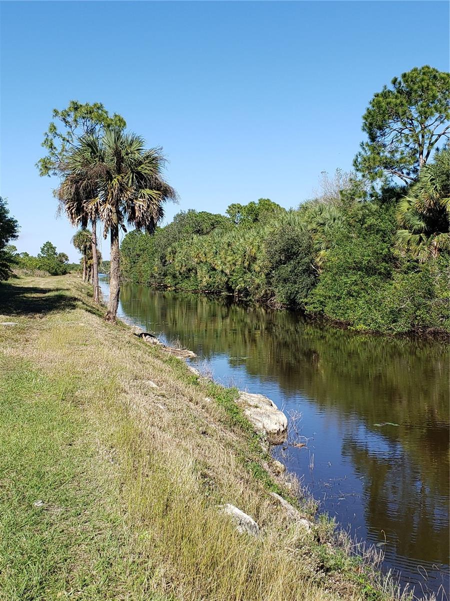 647 Naples, FL