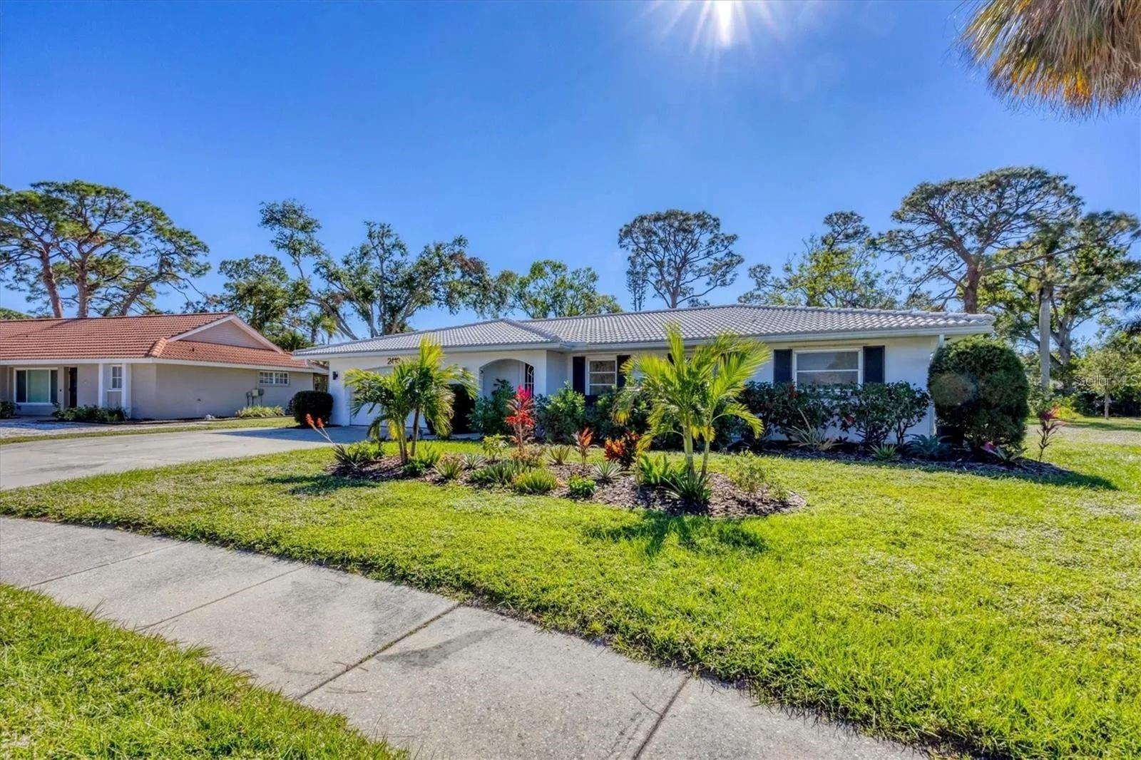 2410 Cass Street, FL