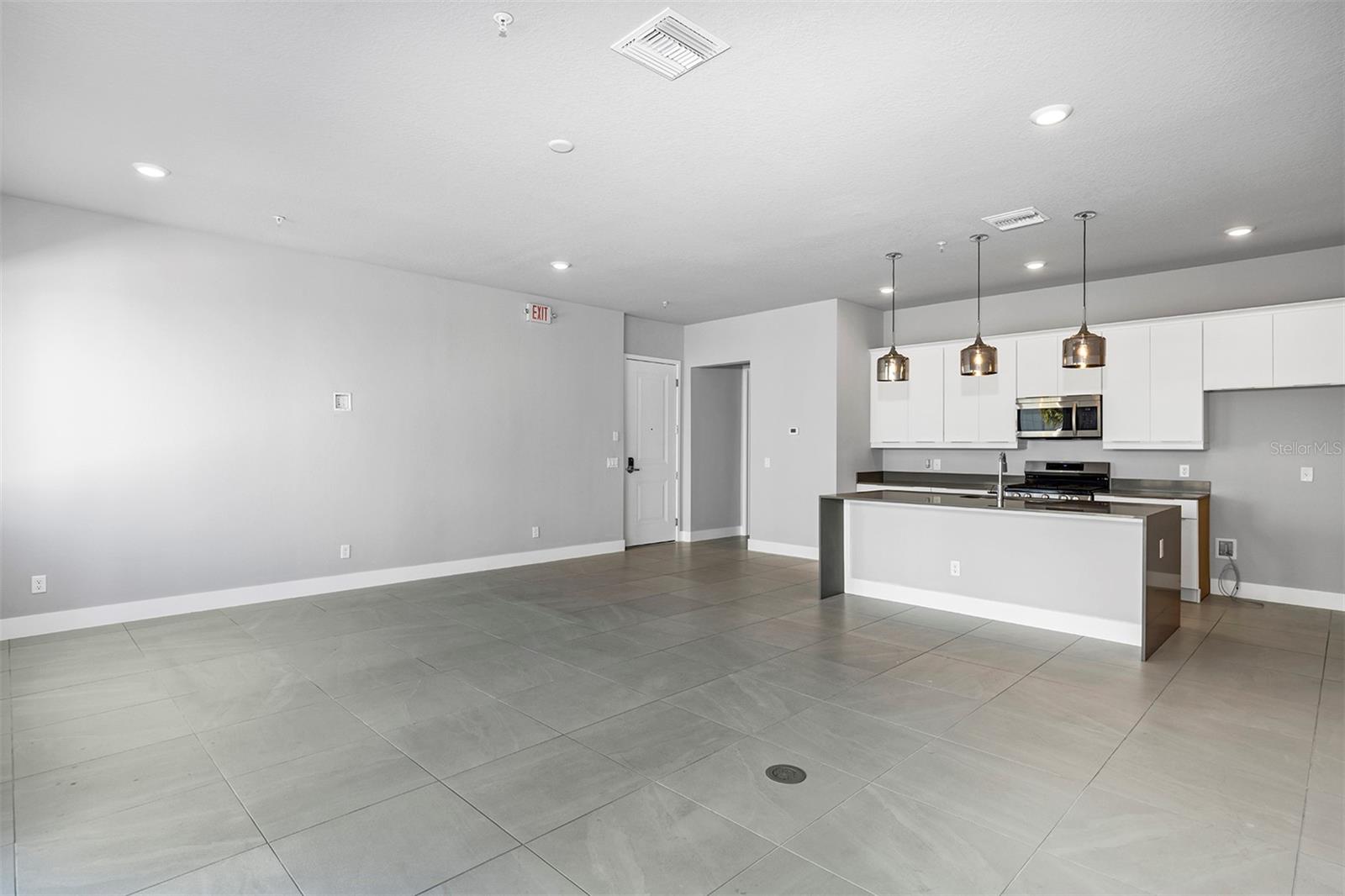 7770 Sandy Ridge Drive, FL