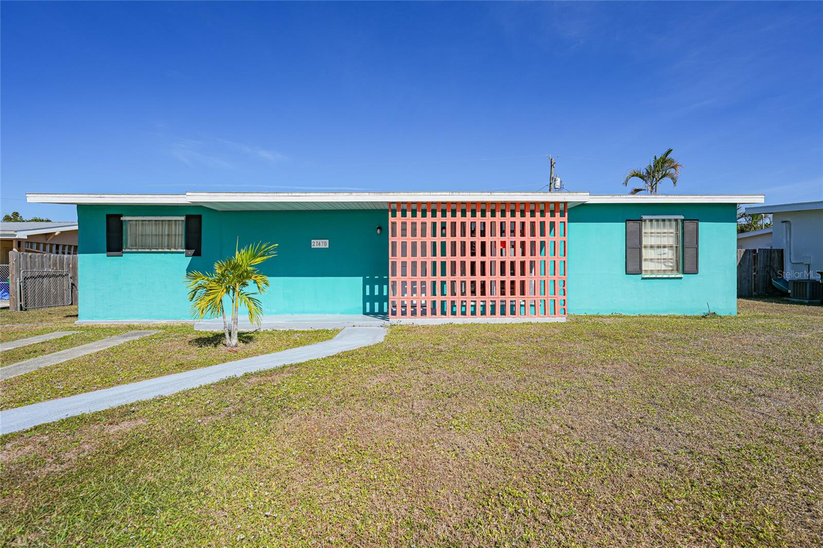 21470 Edgewater Drive, FL
