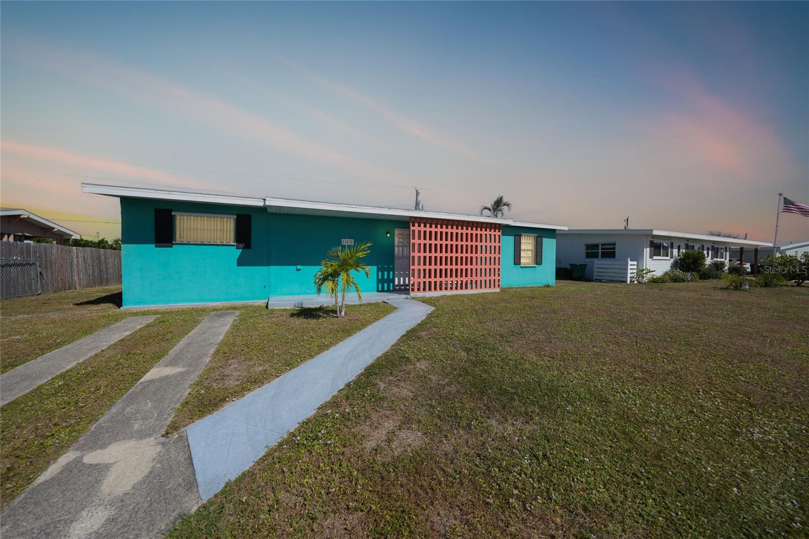 21470 Edgewater Drive, FL