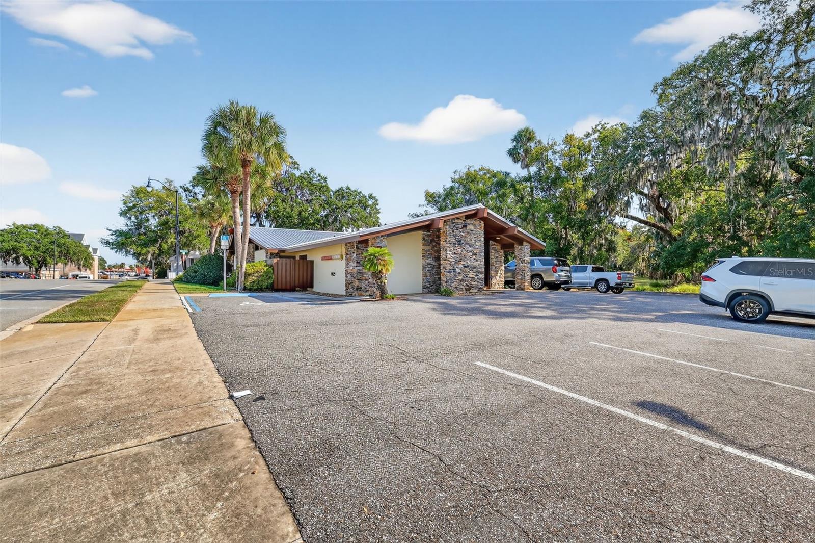 1029 Magnolia Street, FL