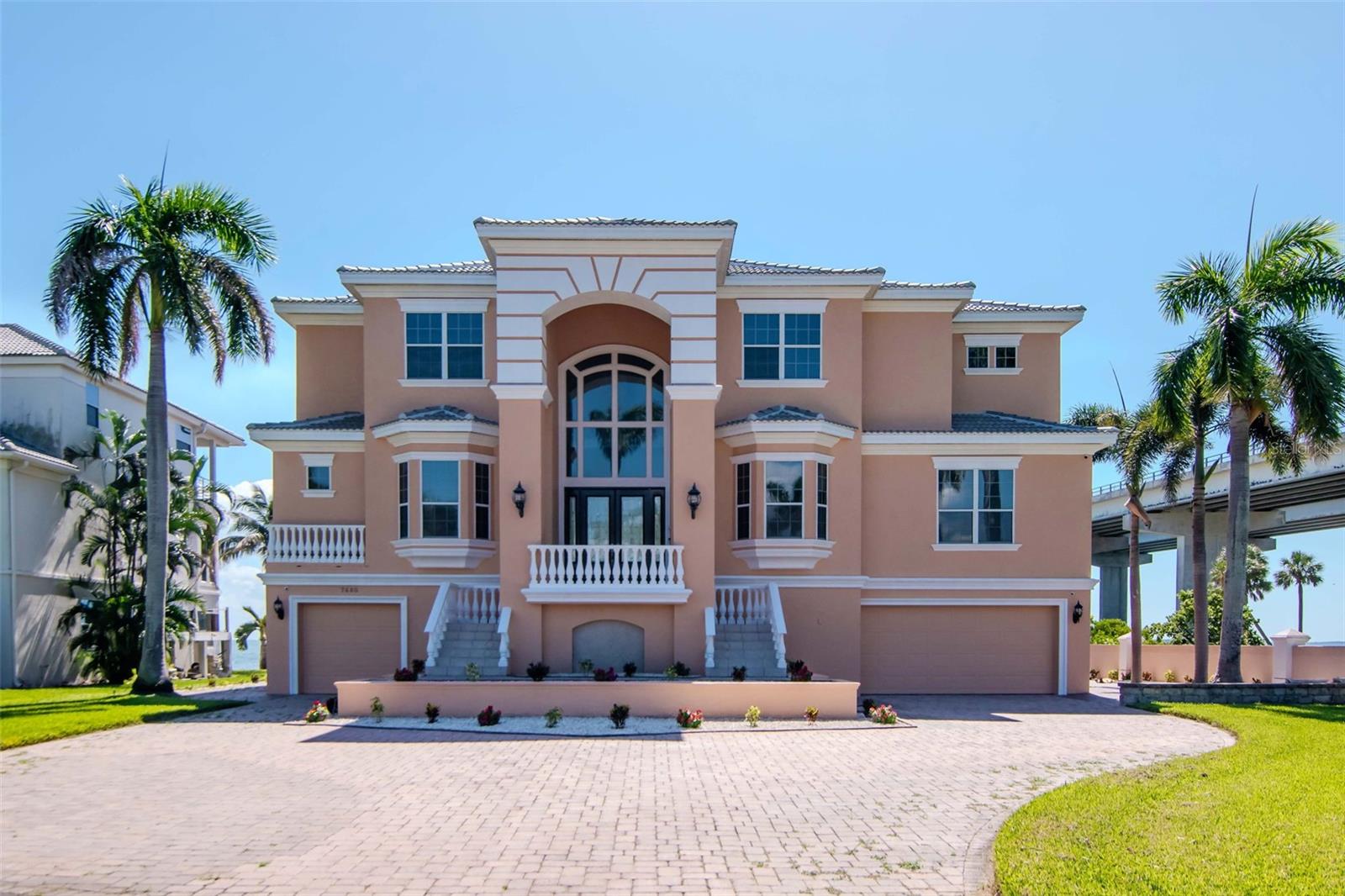 7680 Paradise Pointe Circle, FL