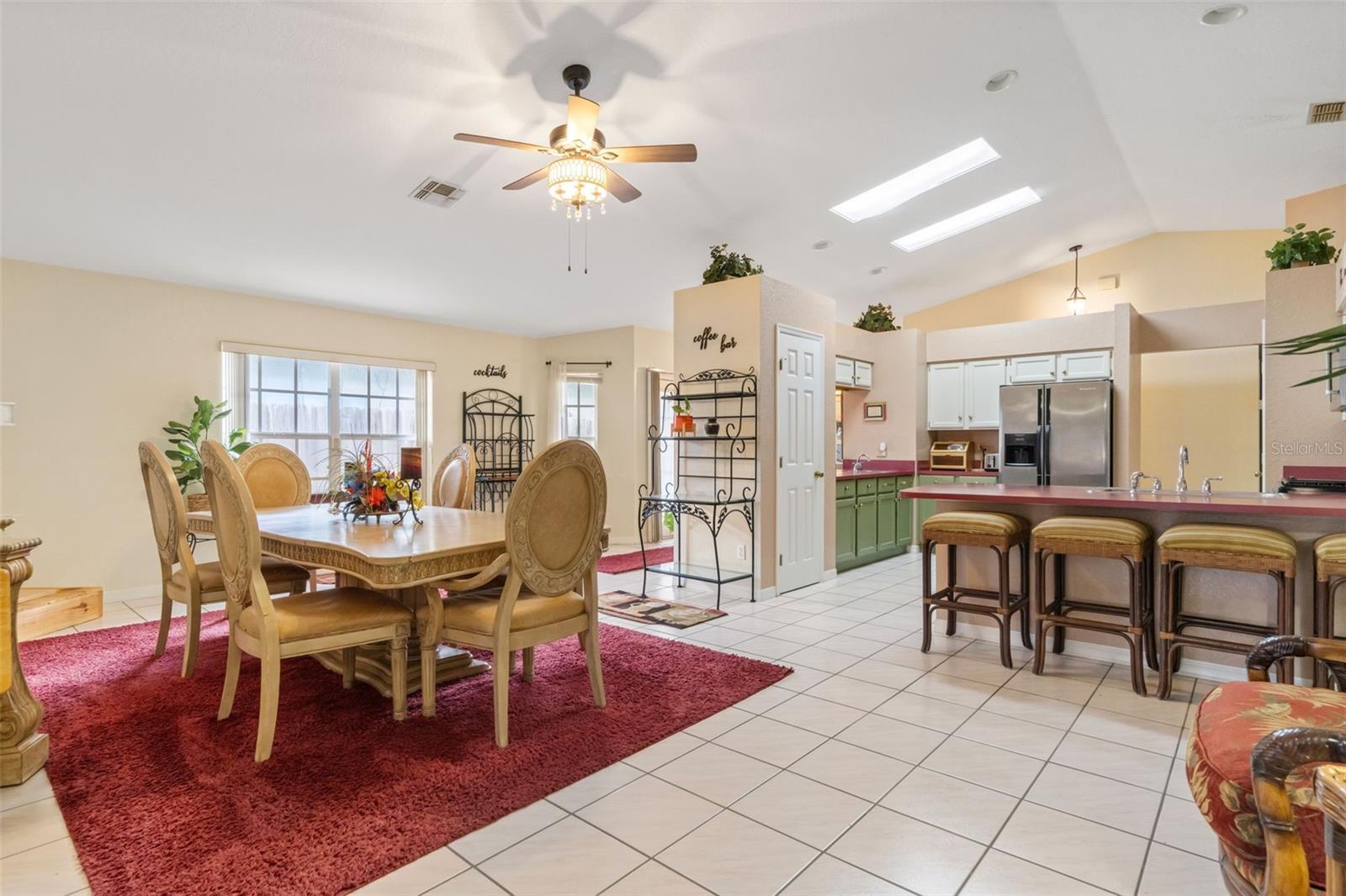 511 Marcia Loop, FL