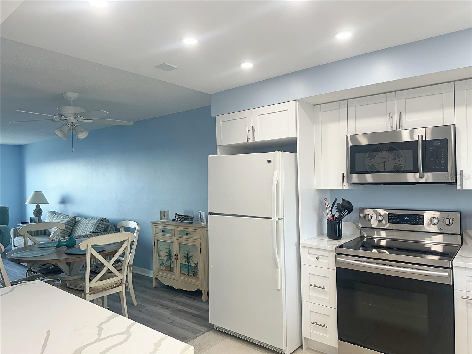 4725 Cove Circle, FL