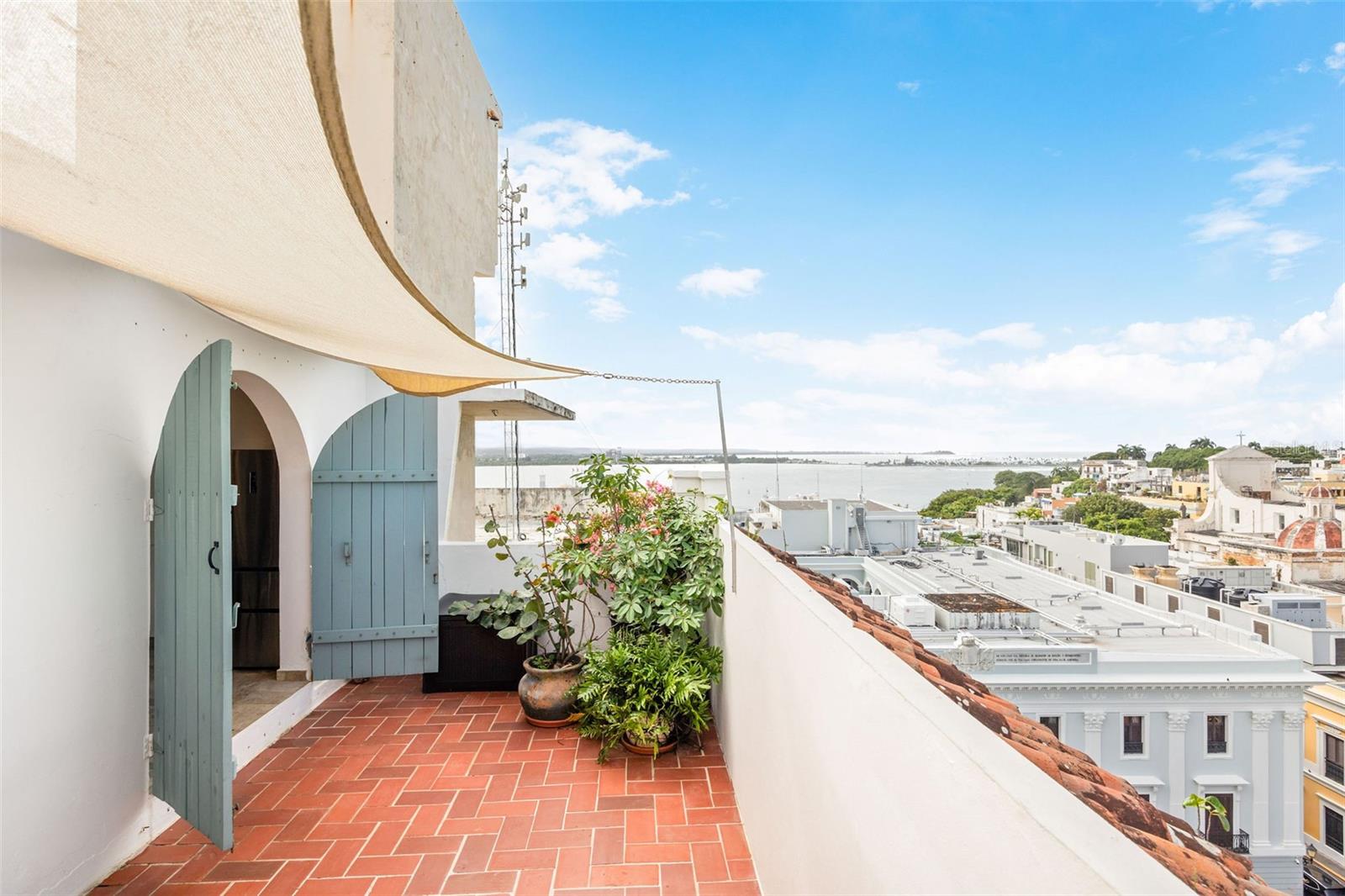 152 Rafael Cordero, PR