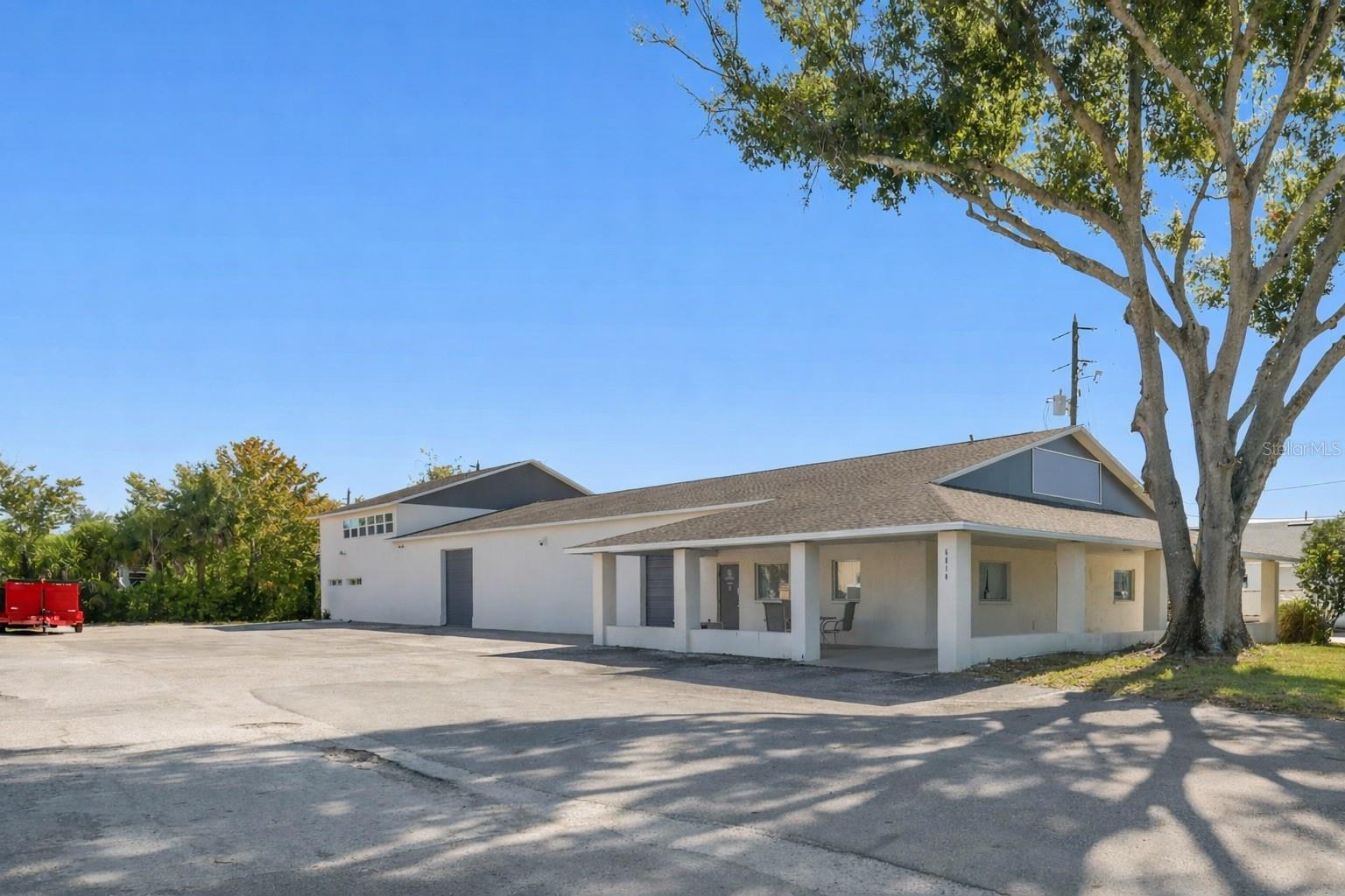 6010 Wall Street, FL