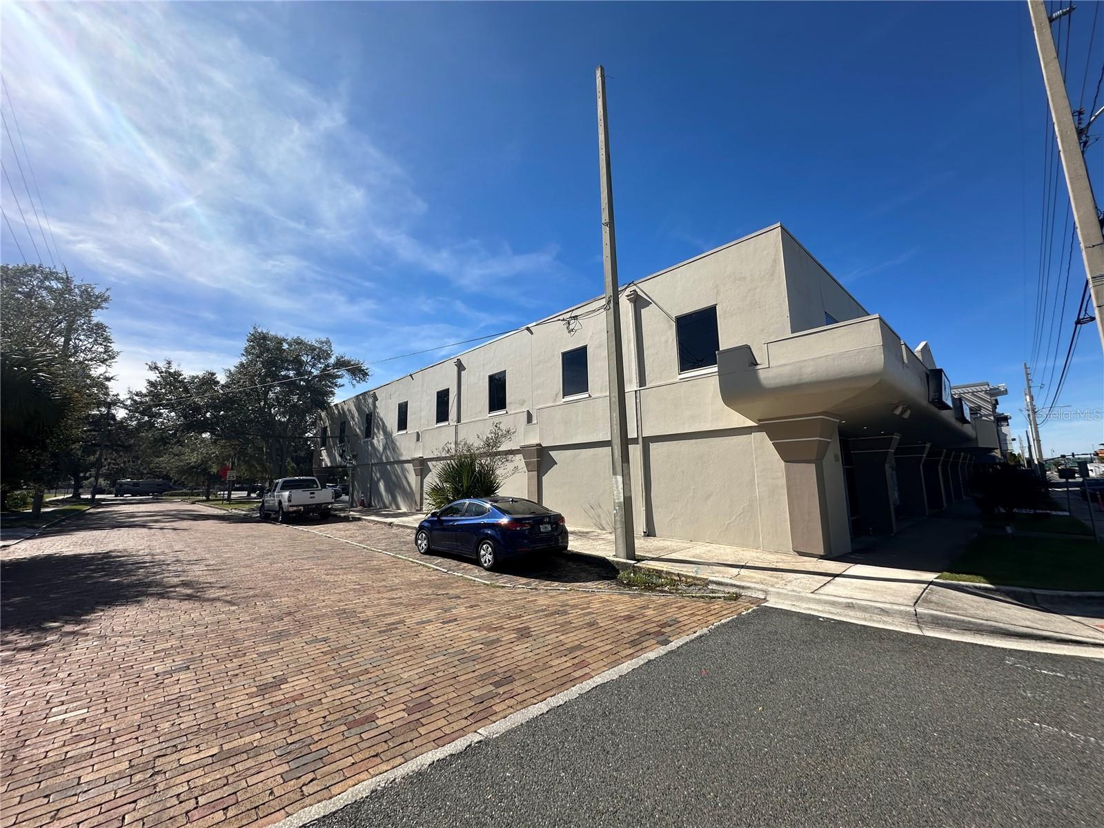 126 Colonial Drive, FL