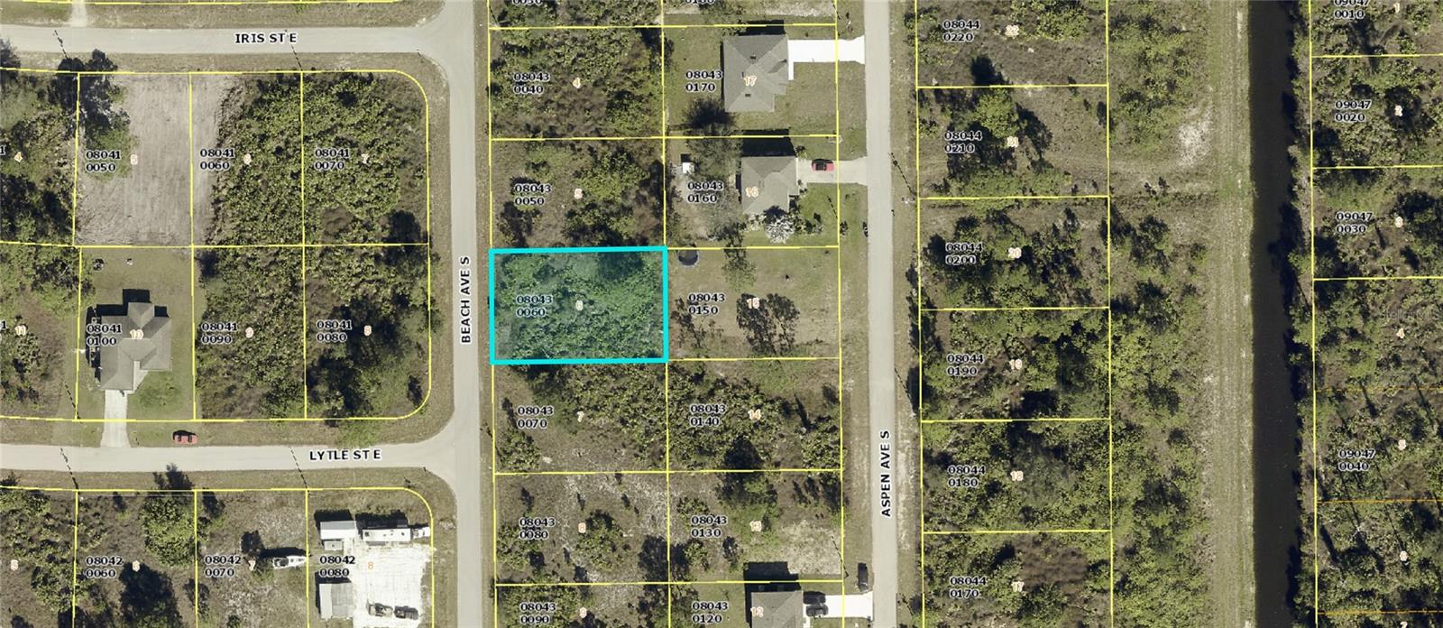 551 Beach Avenue, FL