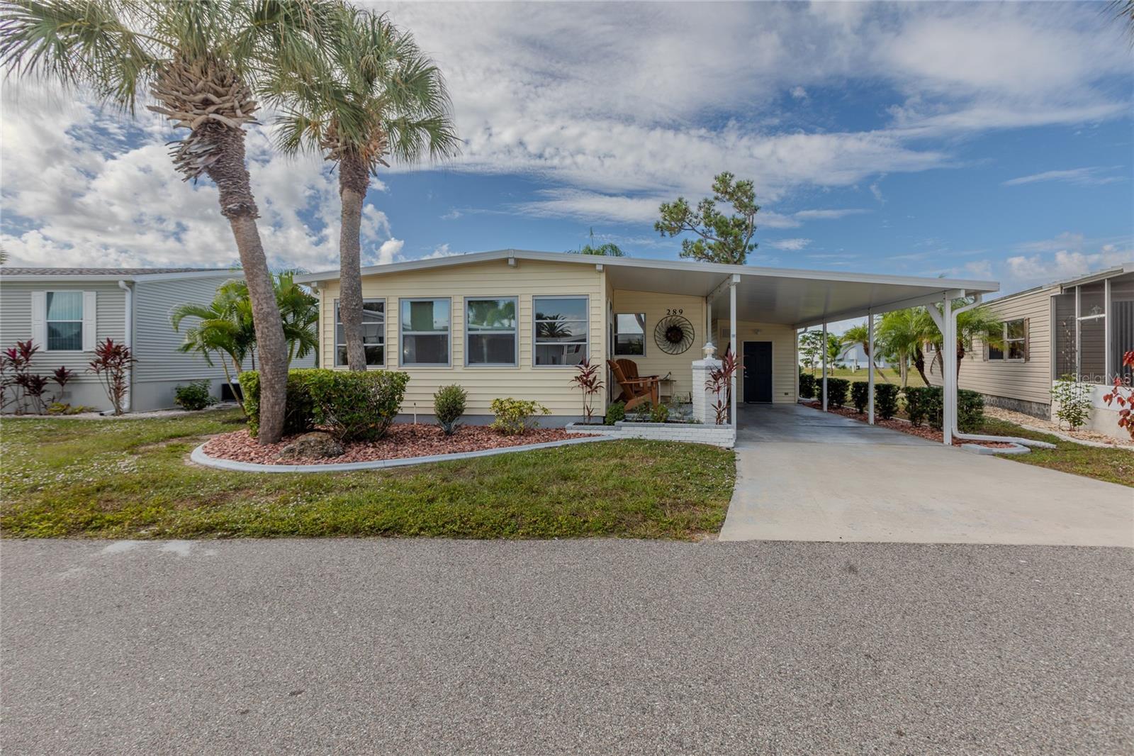2100 Kings Highway, FL
