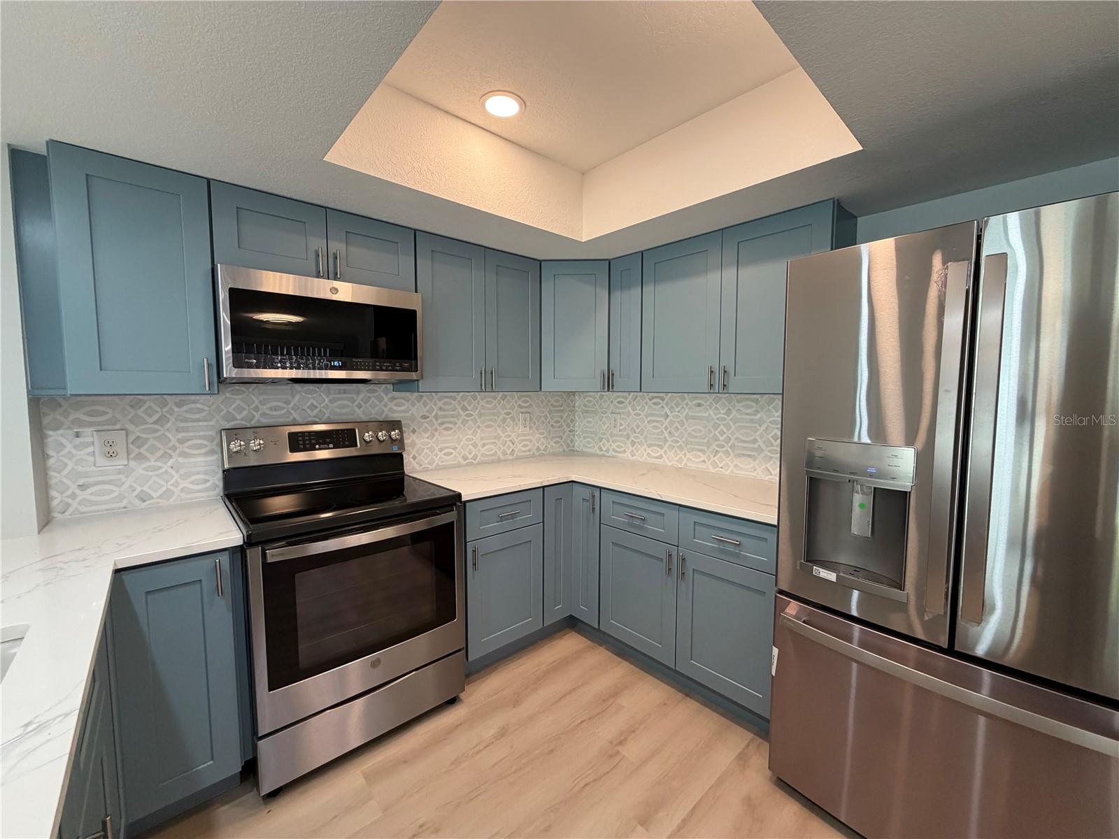 7550 Sunshine Skyway Lane, FL