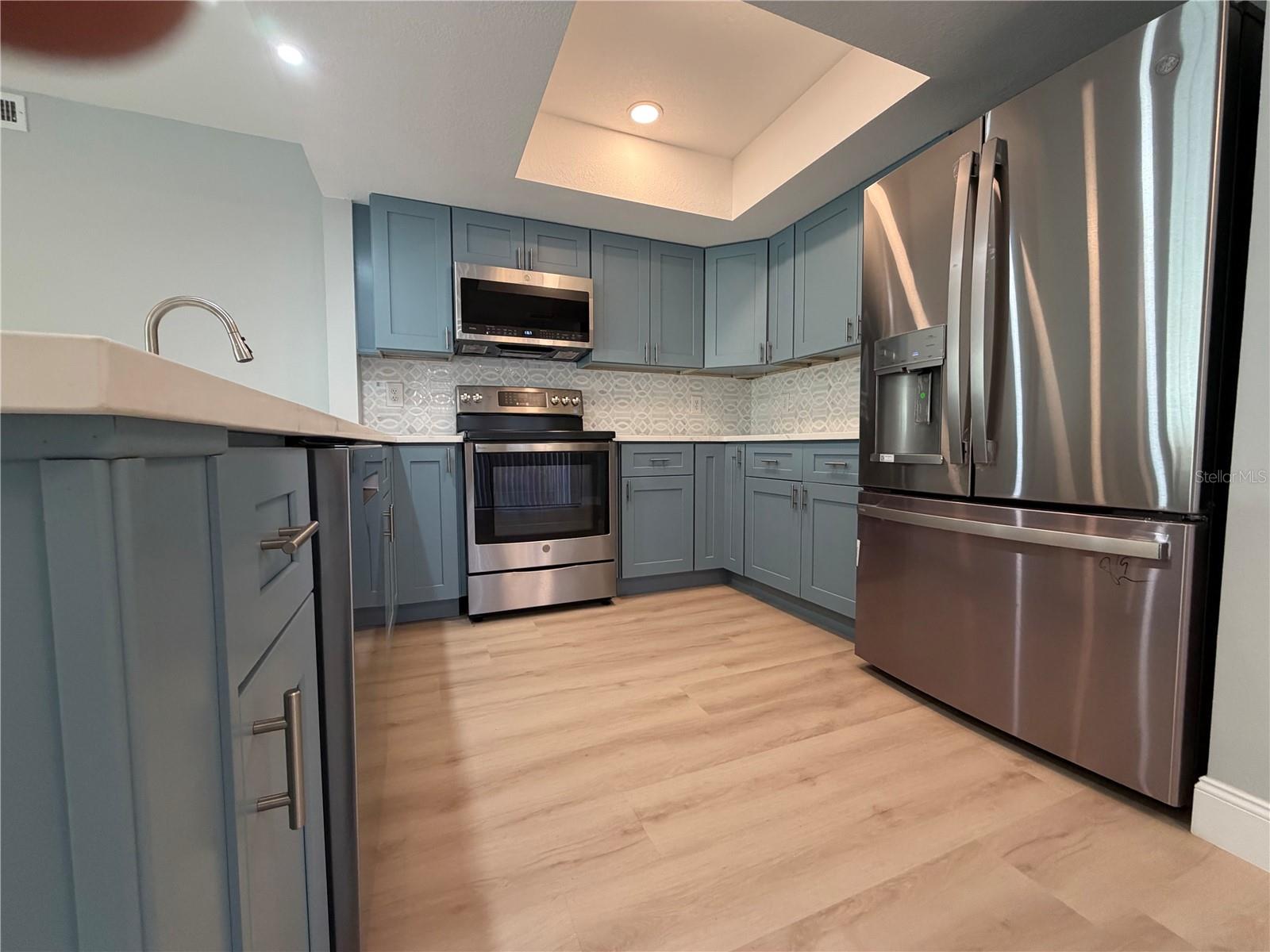 7550 Sunshine Skyway Lane, FL