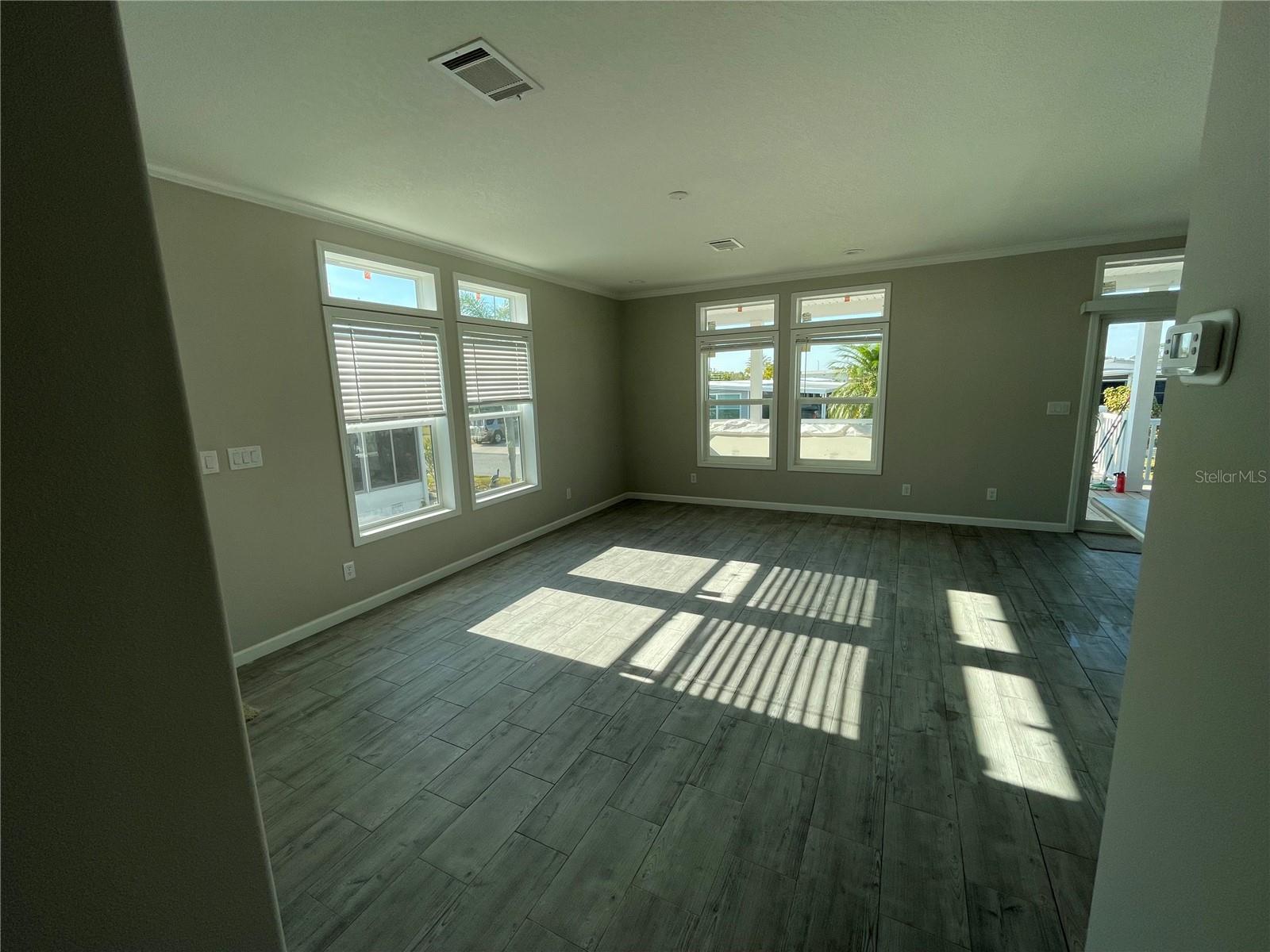 715 Blackburn Blvd, FL