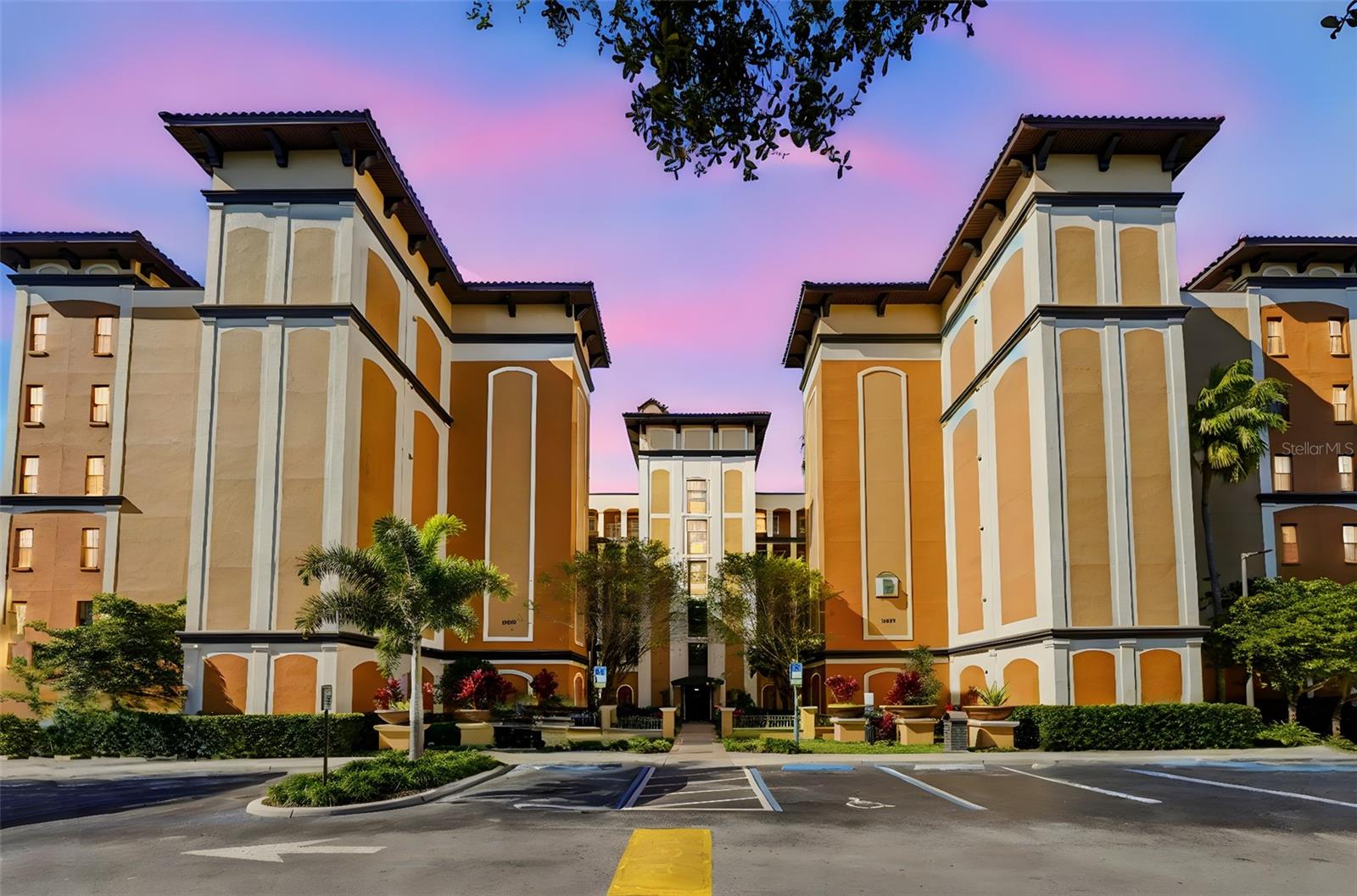 12544 Floridays Resort Drive, FL