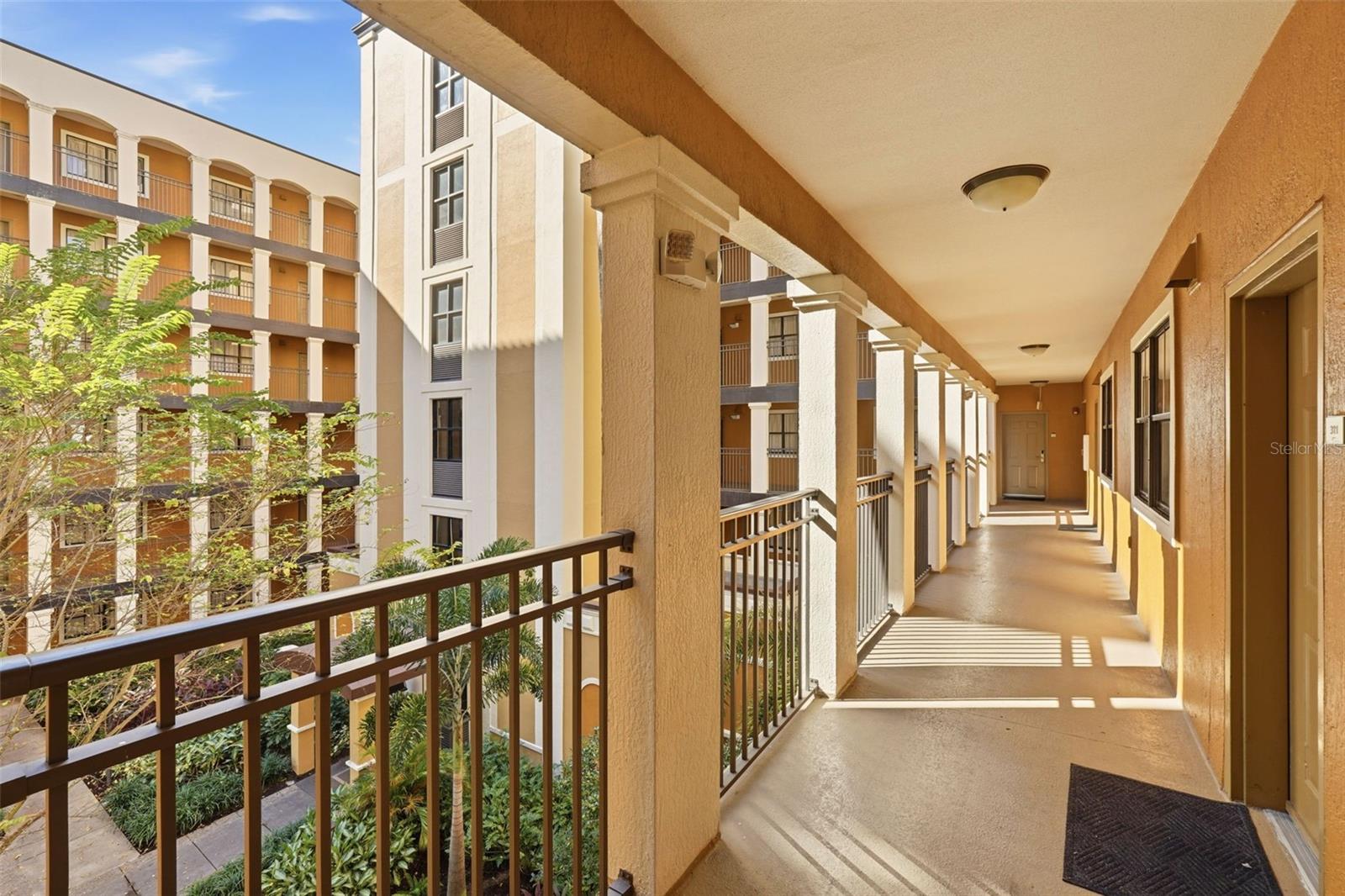 12544 Floridays Resort Drive, FL
