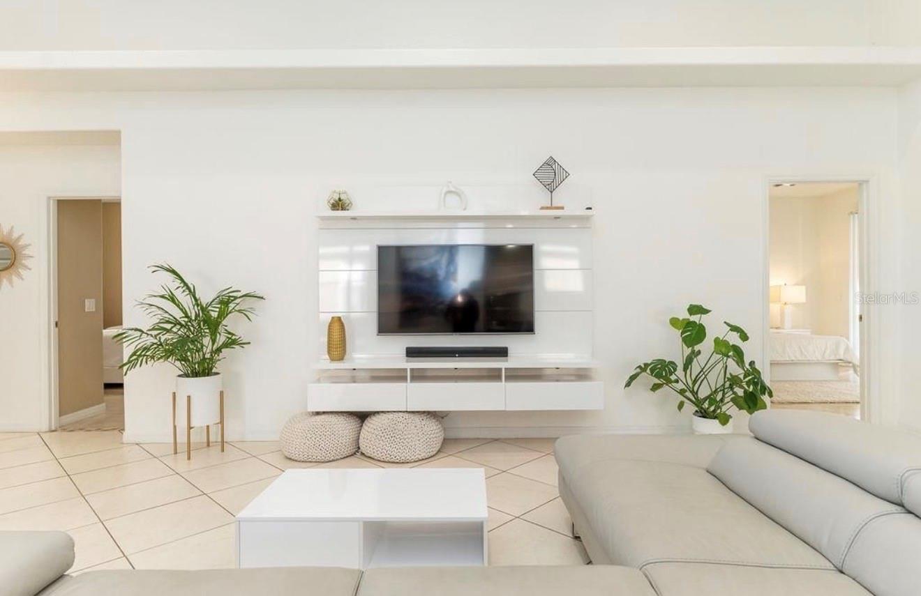 2110 Bunker View Court, FL